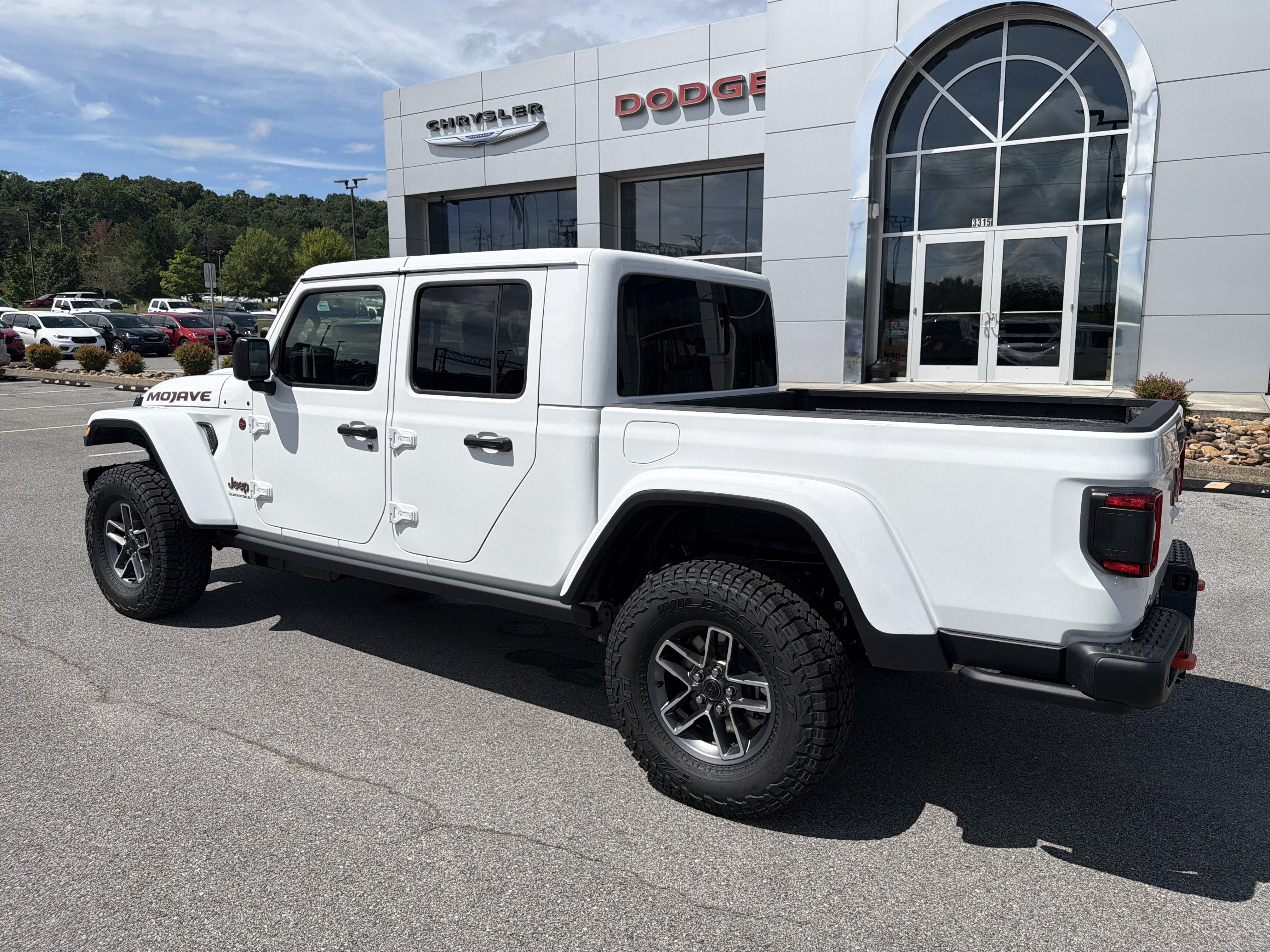 2026 Jeep Gladiator GLADIATOR MOJAVE X 4X4