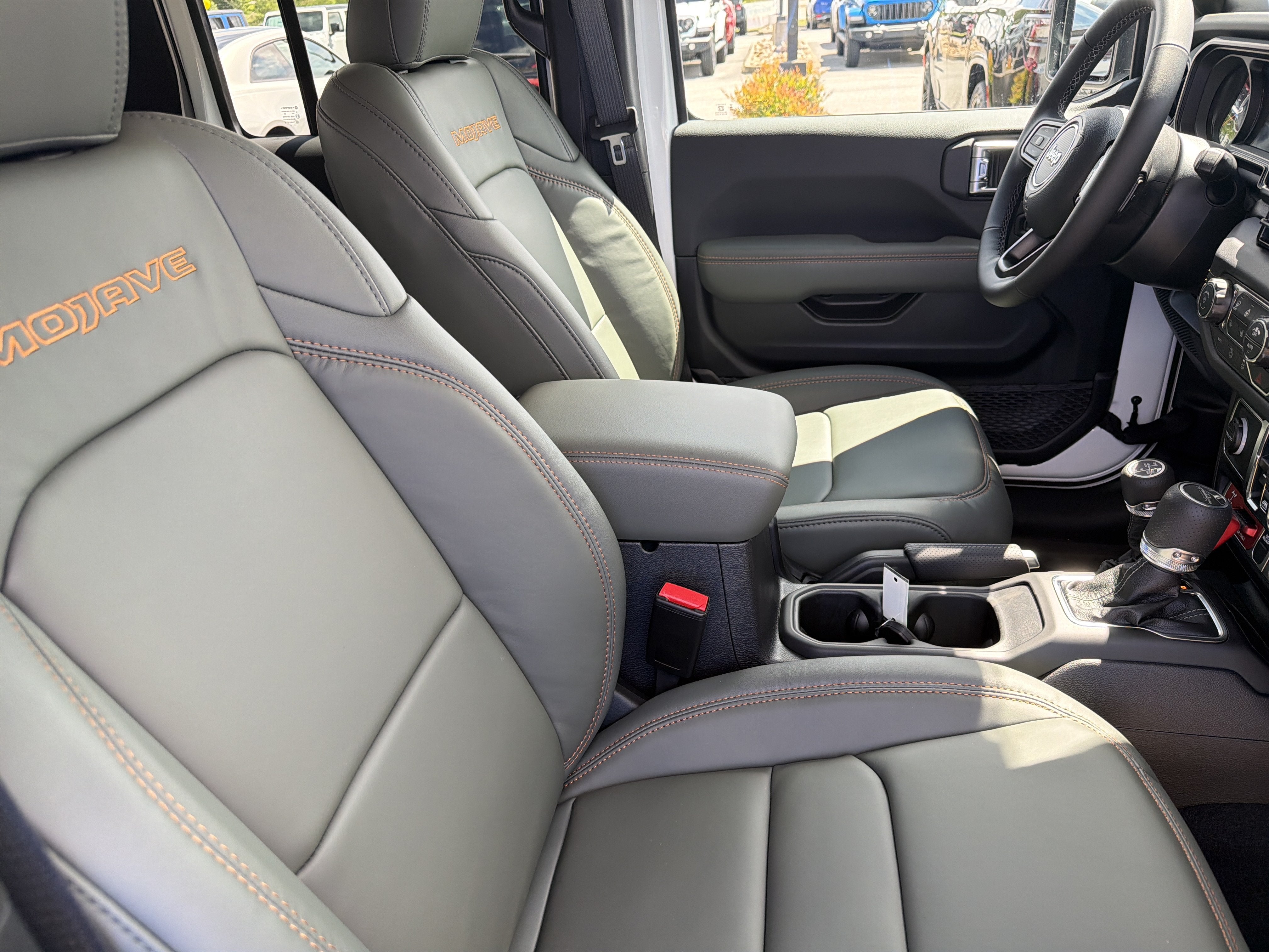 2026 Jeep Gladiator GLADIATOR MOJAVE X 4X4