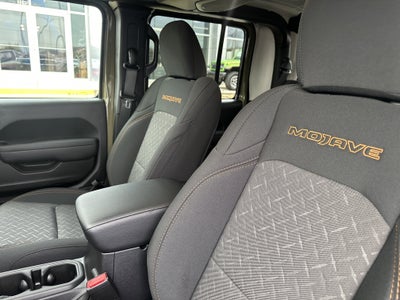 2026 Jeep Gladiator GLADIATOR MOJAVE 4X4