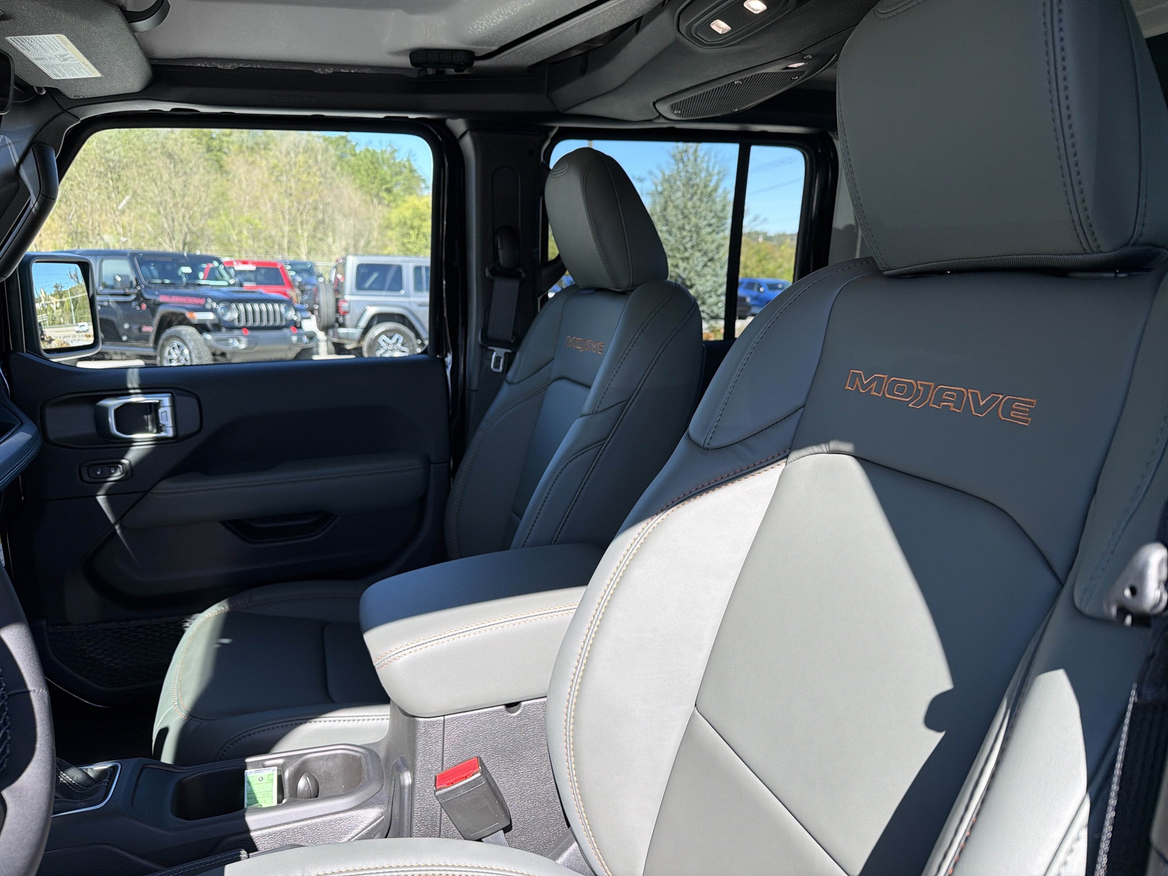 2027 Jeep Gladiator GLADIATOR MOJAVE 4X4