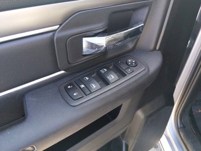 2024 RAM 1500 Classic Warlock Crew Cab 4x4 5'7' Box