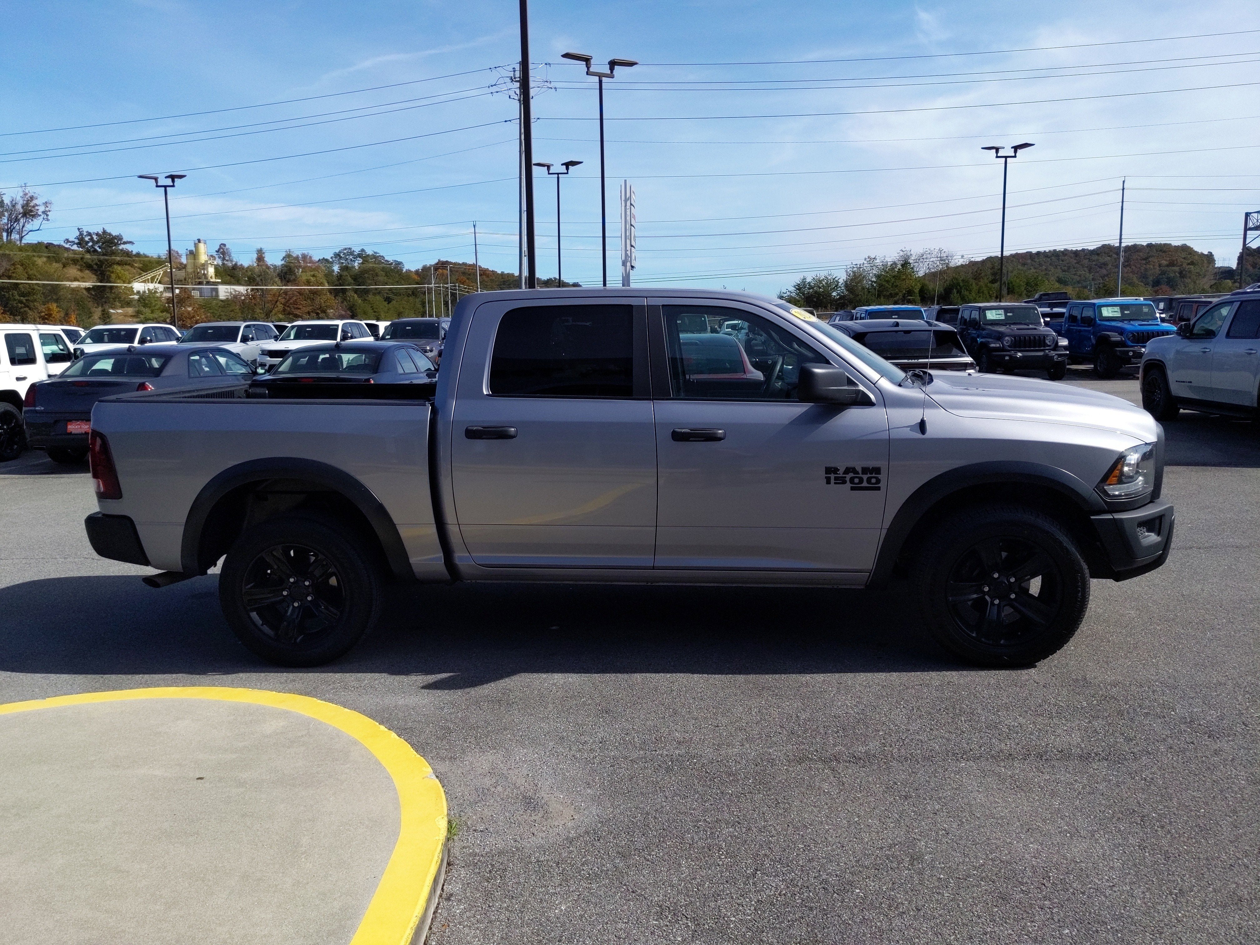 2024 RAM 1500 Classic Warlock Crew Cab 4x4 5'7' Box