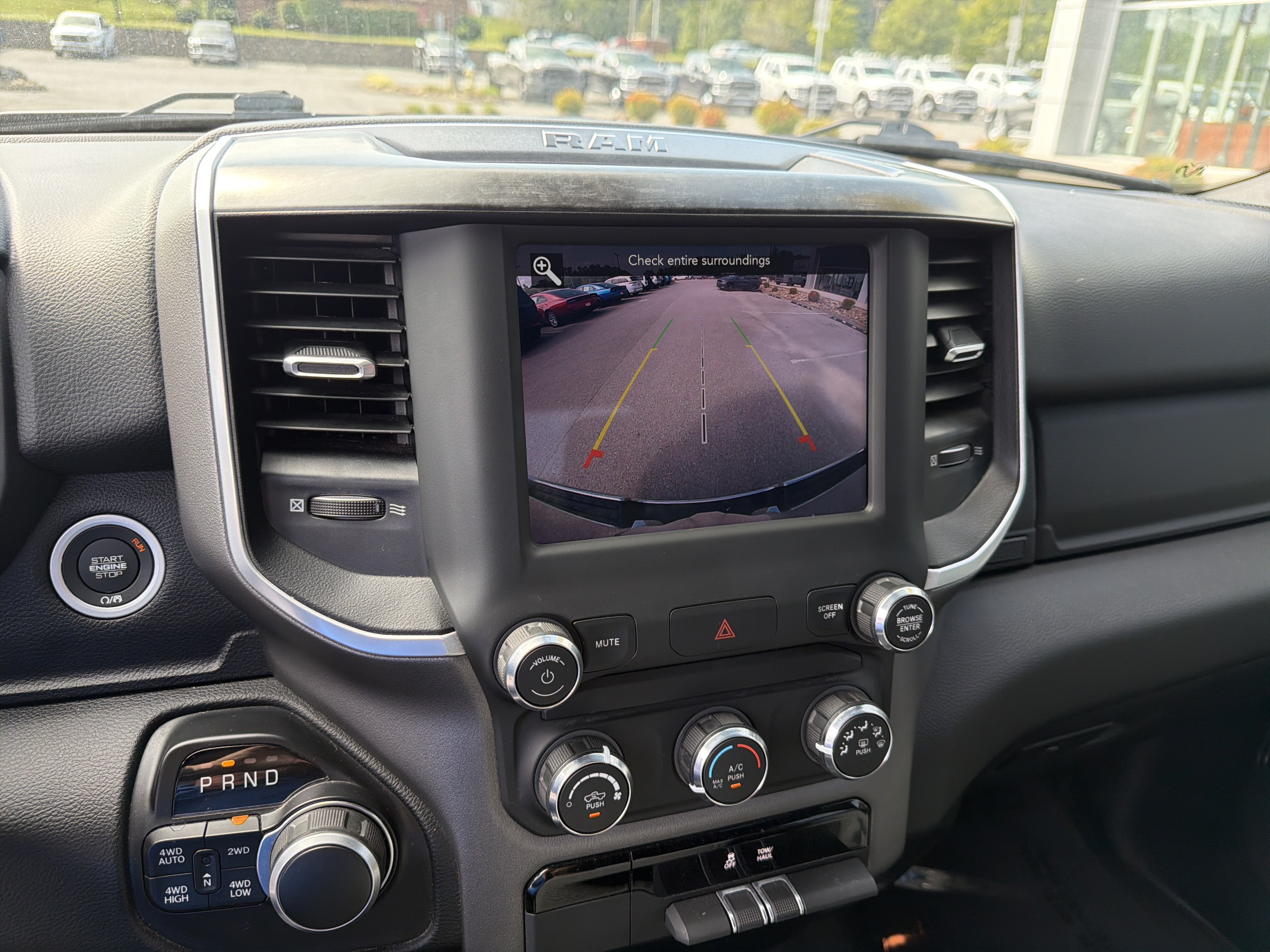 2021 RAM 1500 Big Horn Quad Cab 4x4 6'4' Box