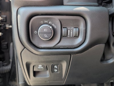 2019 RAM 1500 Big Horn/Lone Star Crew Cab 4x4 5'7' Box