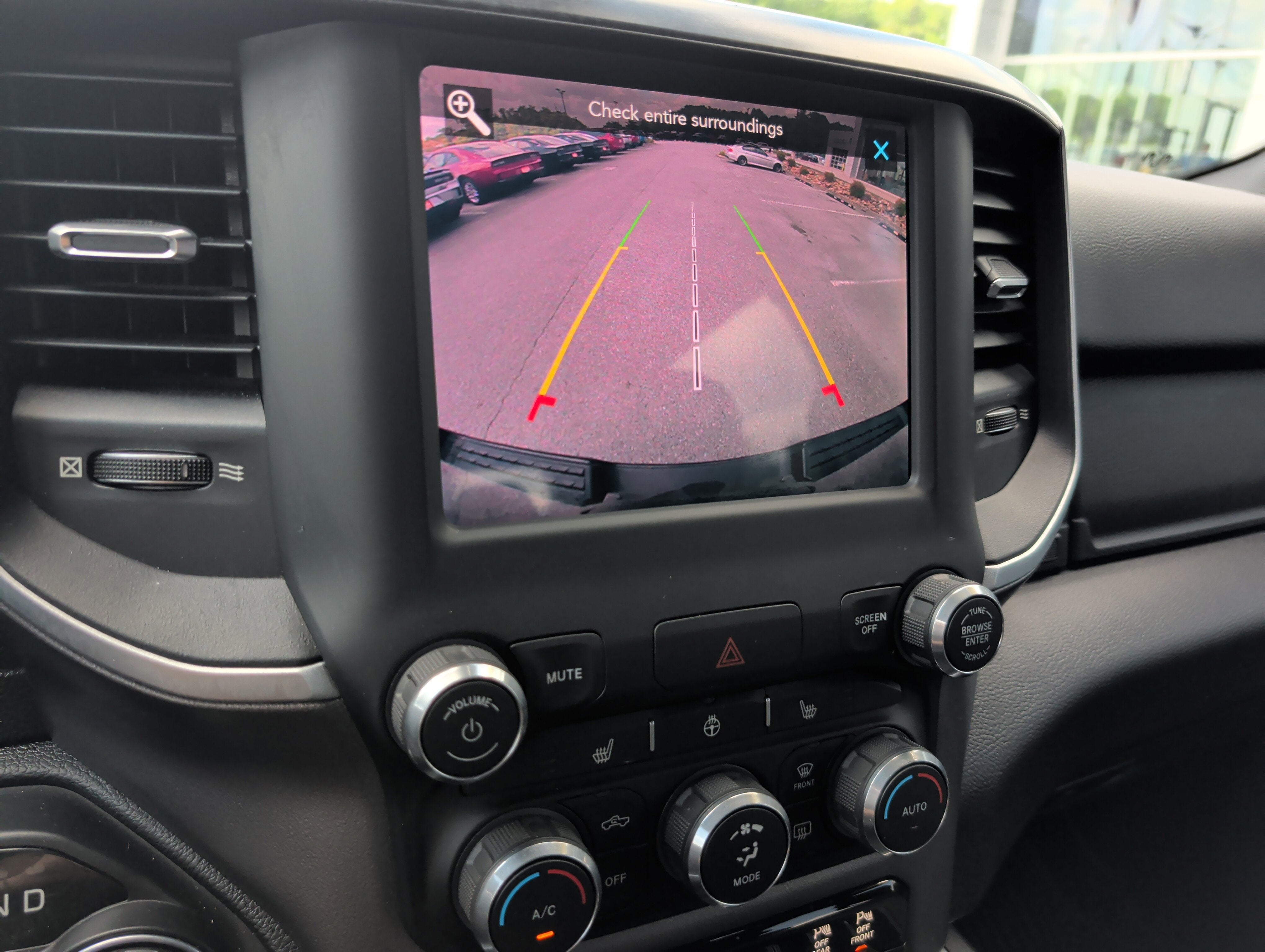 2019 RAM 1500 Big Horn/Lone Star Crew Cab 4x4 5'7' Box