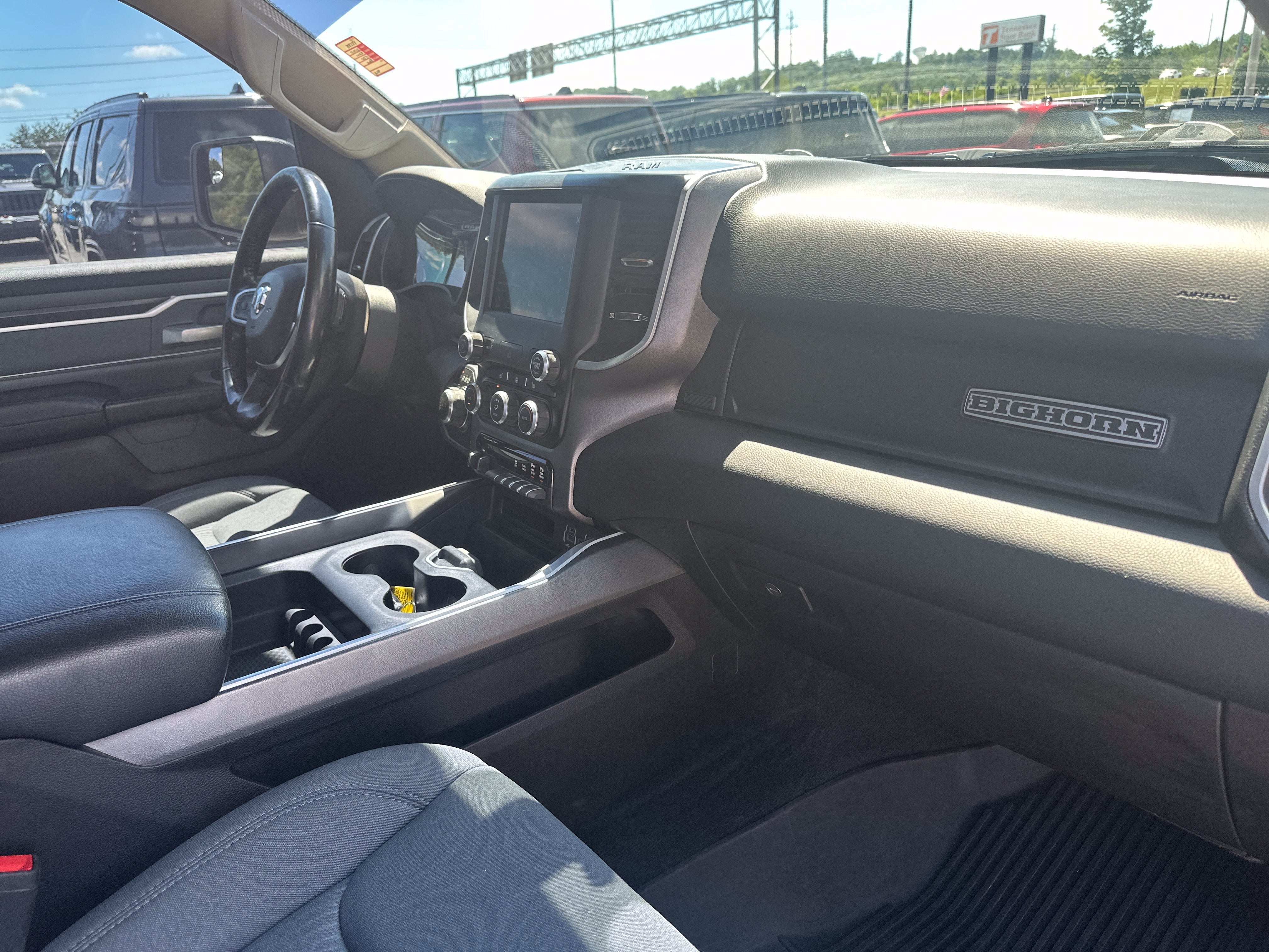 2020 RAM 1500 Big Horn Crew Cab 4x4 5'7' Box