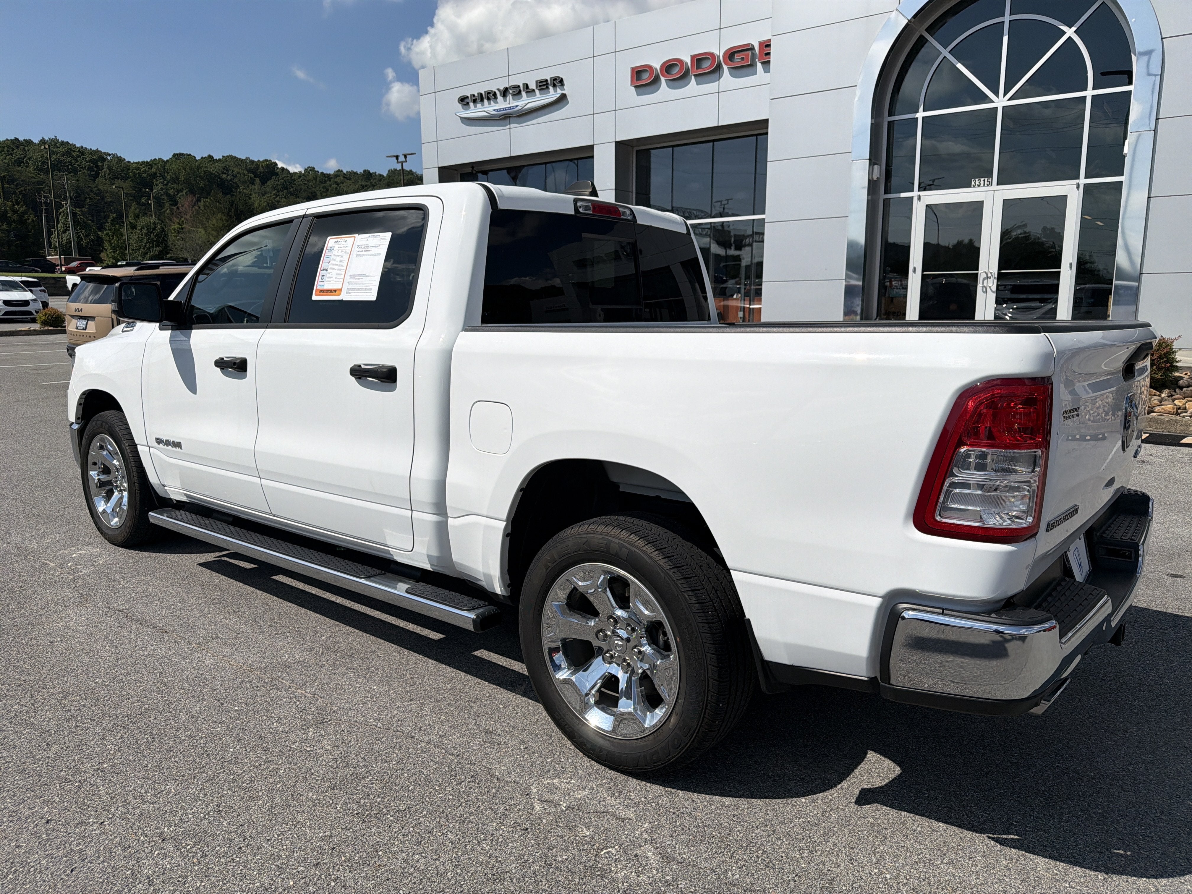 2023 RAM 1500 Big Horn Crew Cab 4x4 5'7' Box