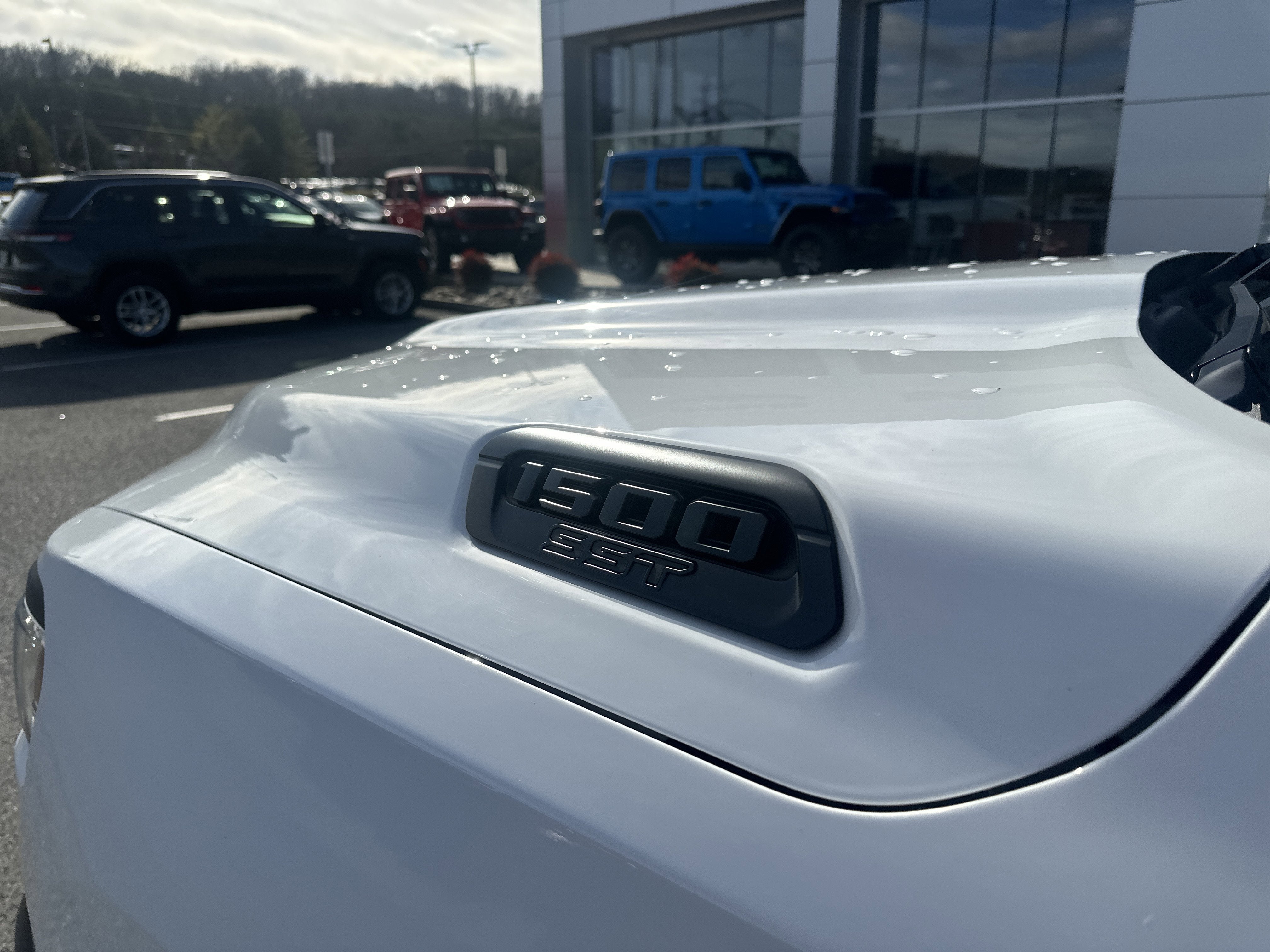 2025 RAM Ram 1500 RAM 1500 WARLOCK CREW CAB 4X4 5'7' BOX