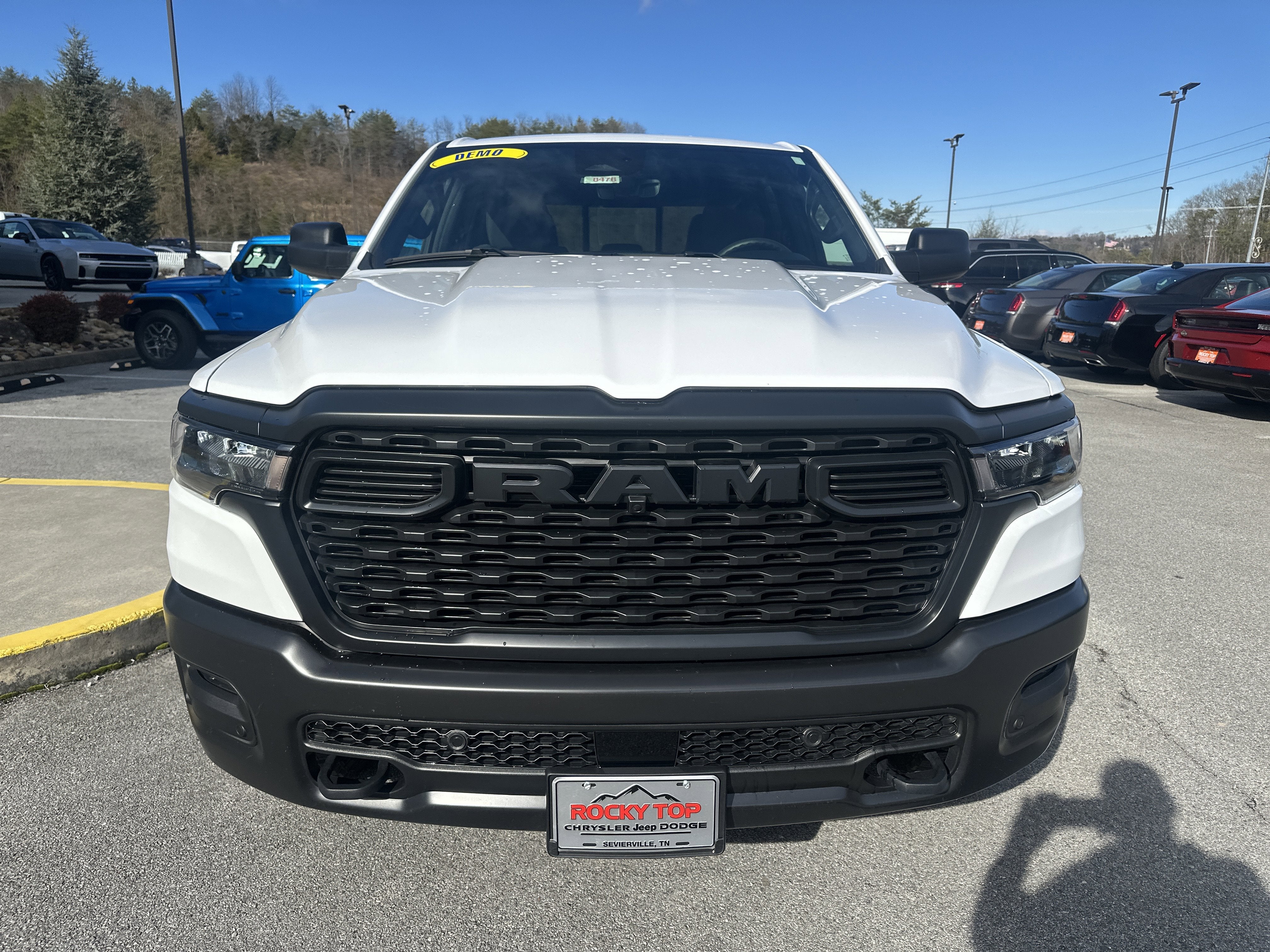2025 RAM Ram 1500 RAM 1500 WARLOCK CREW CAB 4X4 5'7' BOX