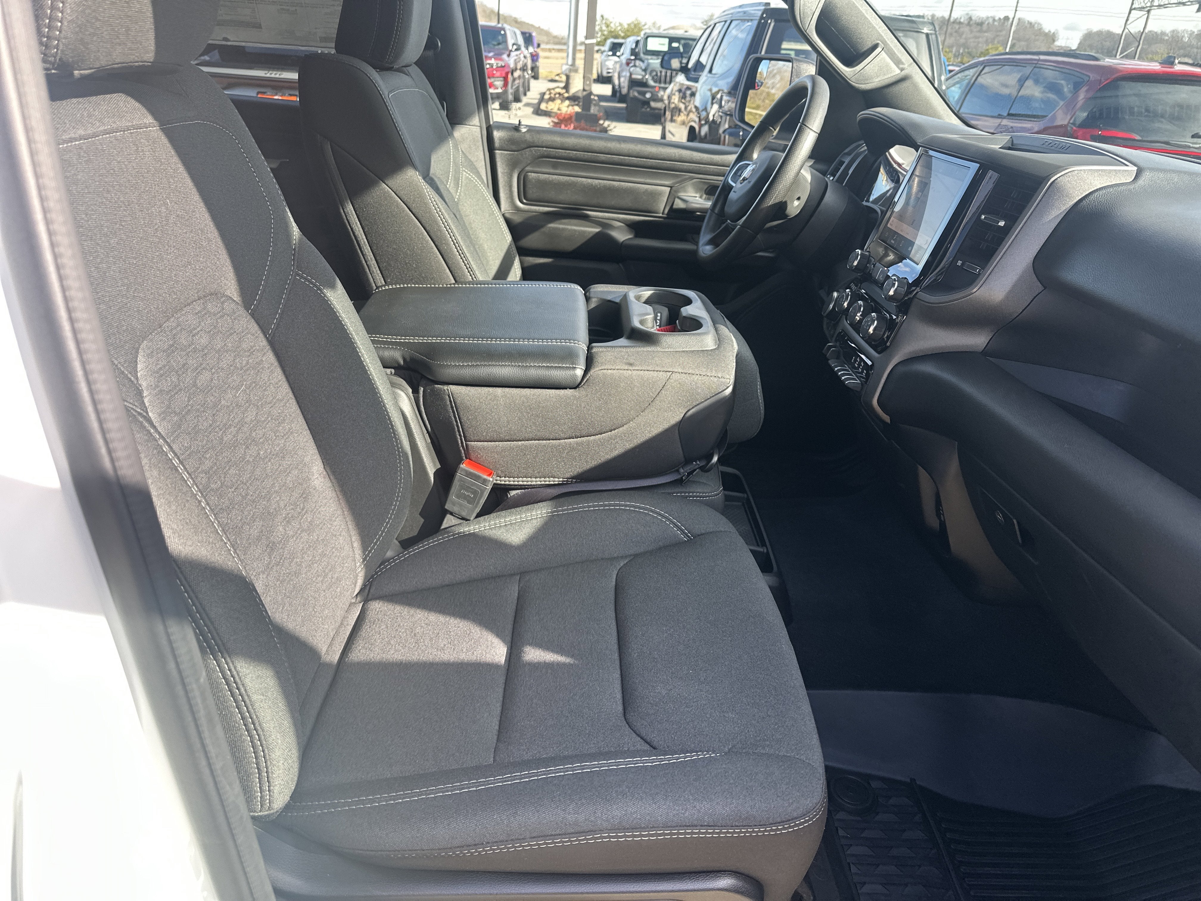 2025 RAM Ram 1500 RAM 1500 WARLOCK CREW CAB 4X4 5'7' BOX