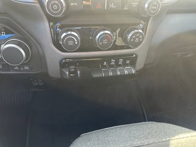 2025 RAM Ram 1500 RAM 1500 WARLOCK CREW CAB 4X4 5'7' BOX