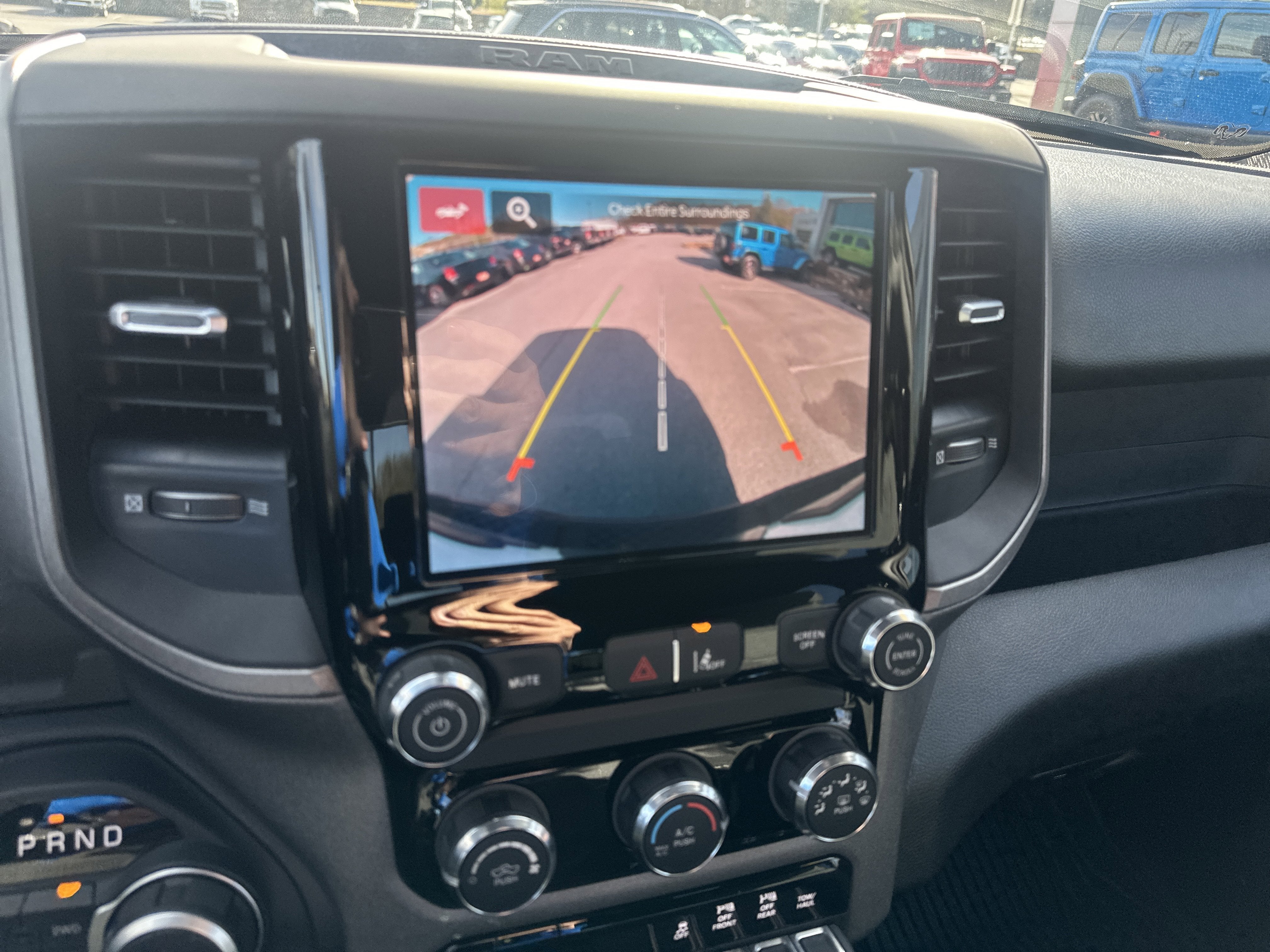 2025 RAM Ram 1500 RAM 1500 WARLOCK CREW CAB 4X4 5'7' BOX