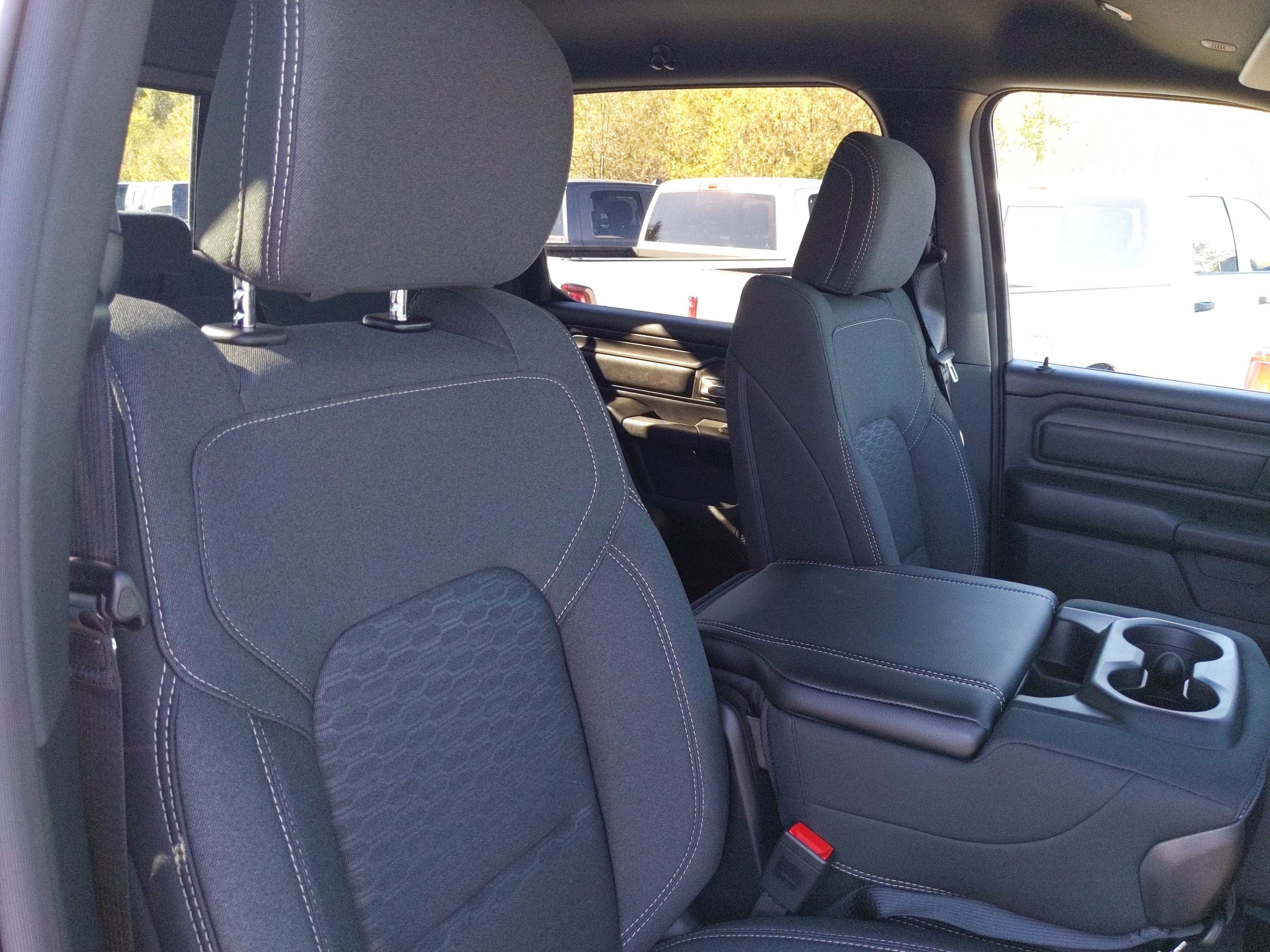 2026 RAM Ram 1500 RAM 1500 TRADESMAN CREW CAB 4X4 5'7' BOX