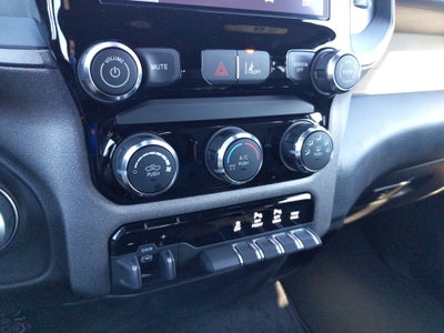 2026 RAM Ram 1500 RAM 1500 TRADESMAN CREW CAB 4X4 5'7' BOX