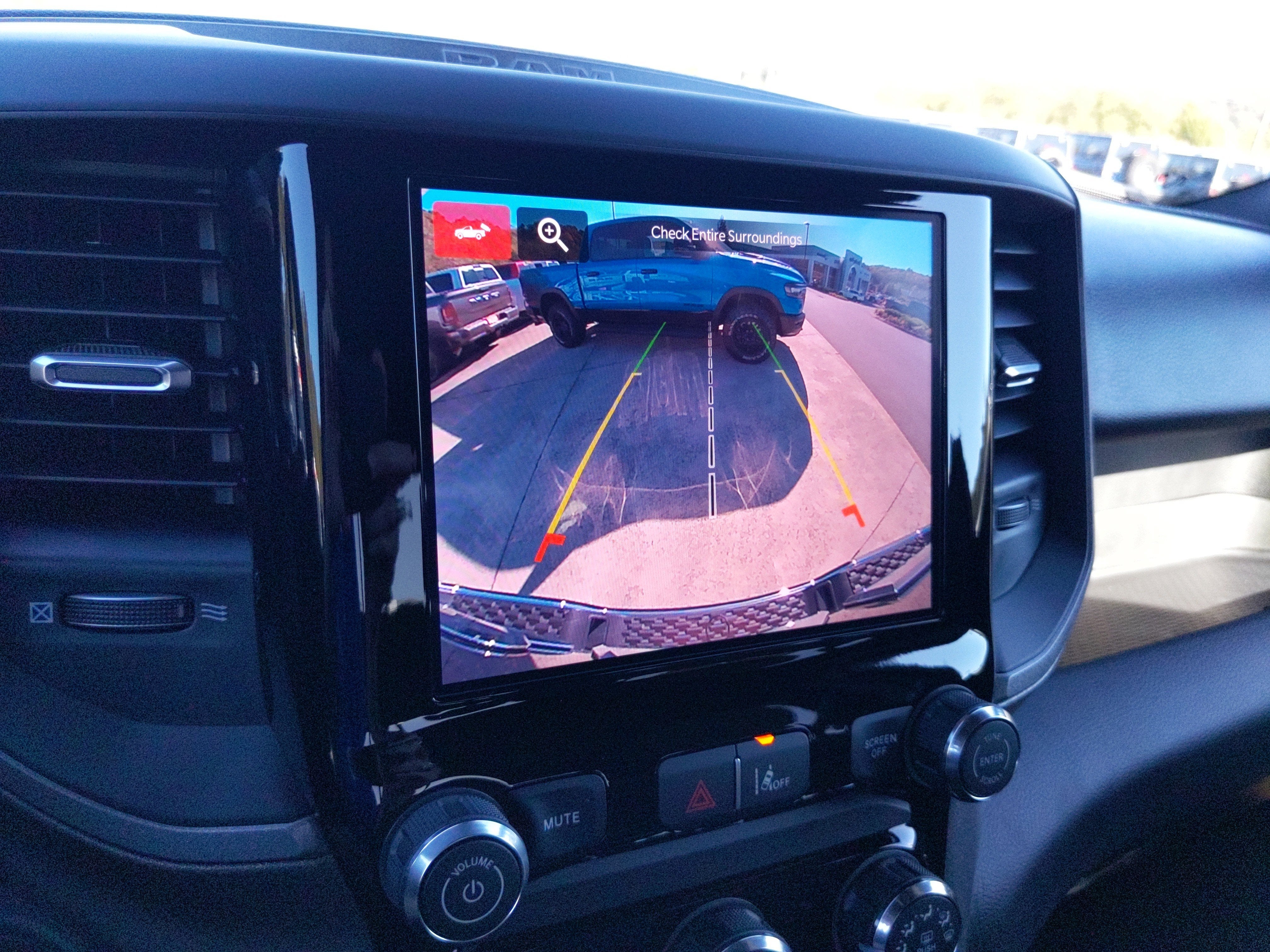 2026 RAM Ram 1500 RAM 1500 TRADESMAN CREW CAB 4X4 5'7' BOX