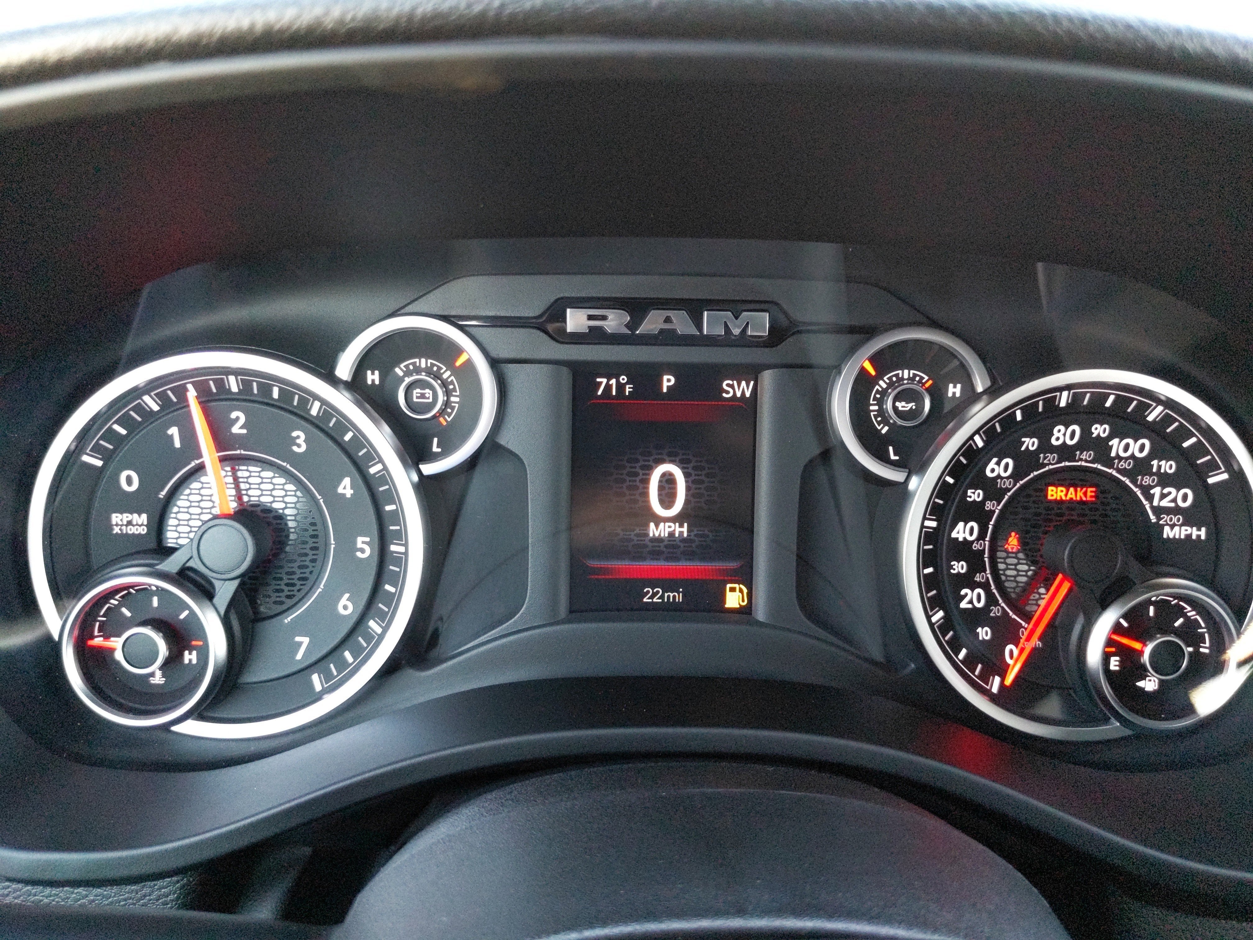 2026 RAM Ram 1500 RAM 1500 TRADESMAN CREW CAB 4X4 5'7' BOX