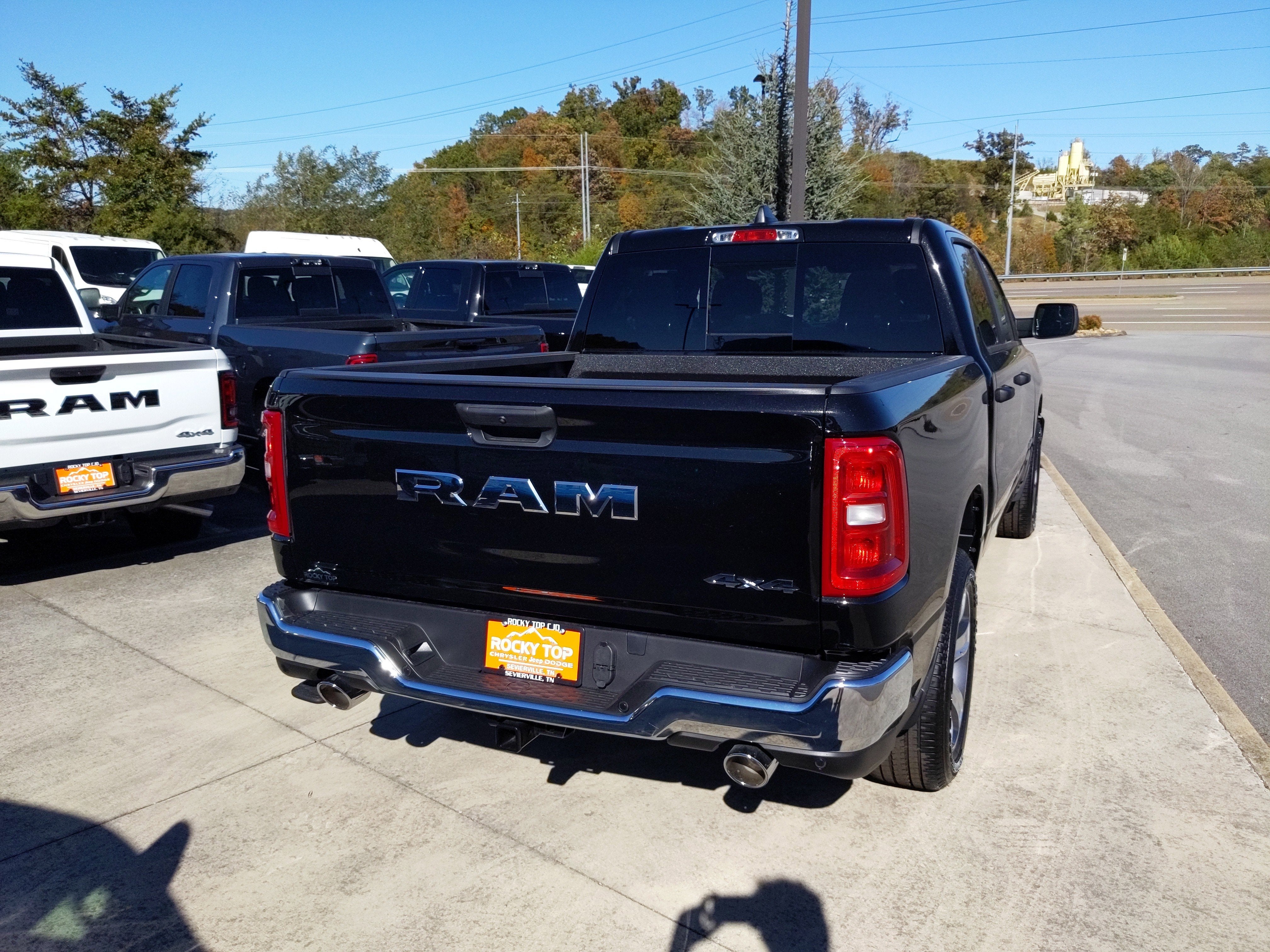 2026 RAM Ram 1500 RAM 1500 TRADESMAN CREW CAB 4X4 5'7' BOX