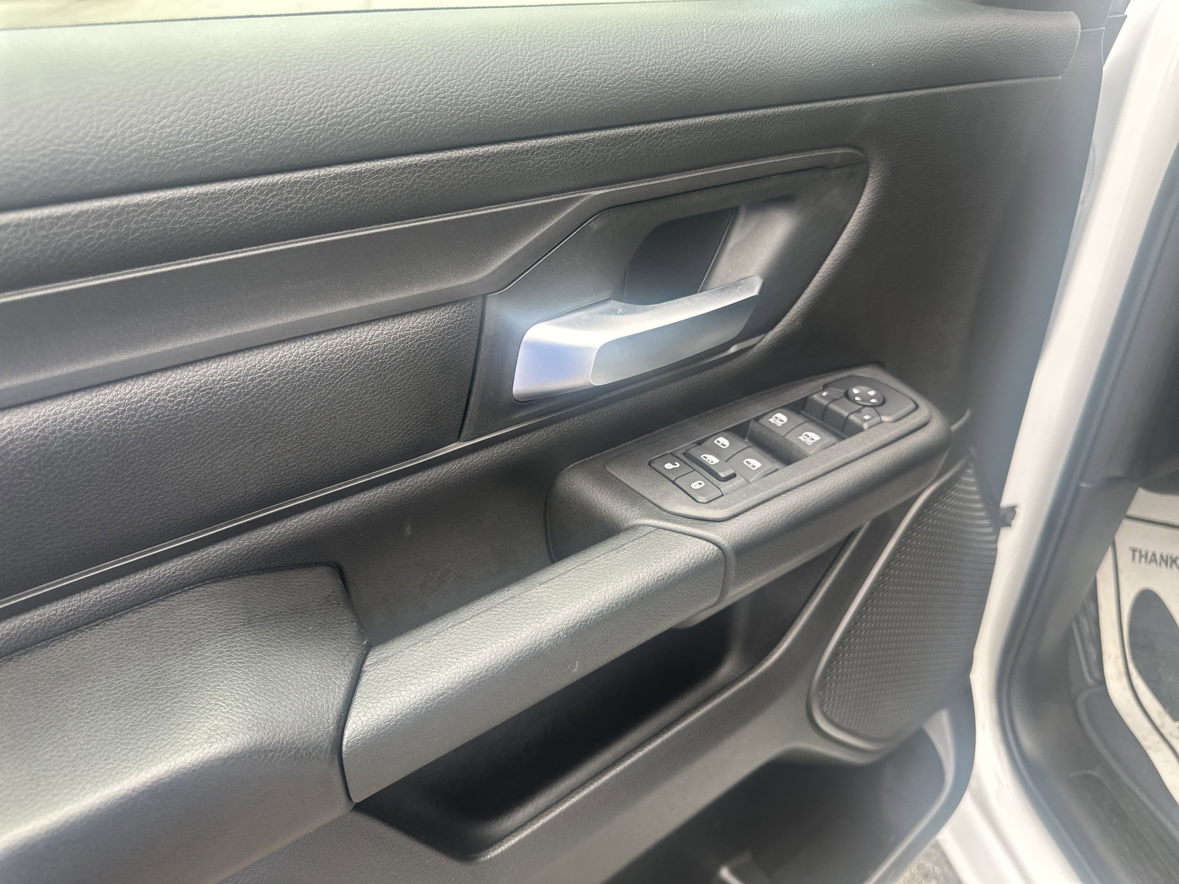 2026 RAM Ram 1500 RAM 1500 TRADESMAN CREW CAB 4X4 5'7' BOX