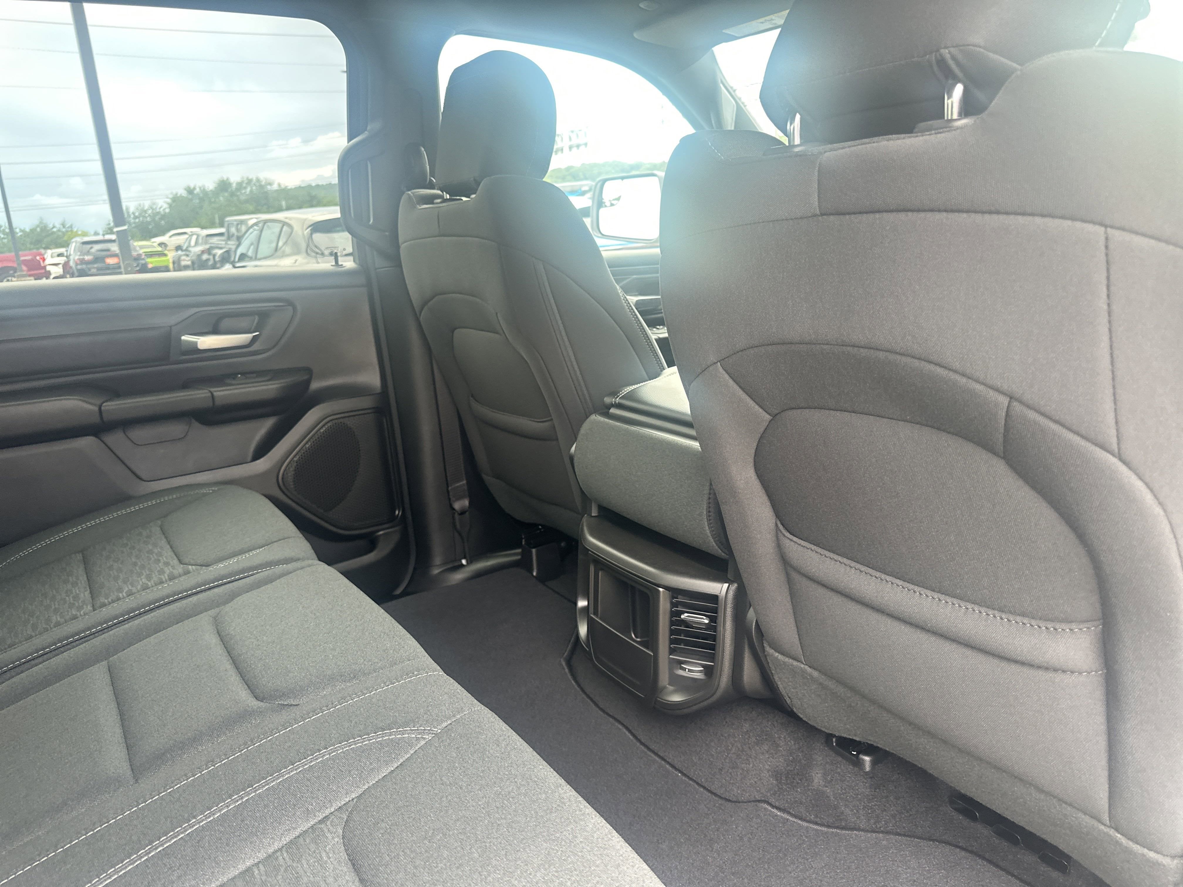 2026 RAM Ram 1500 RAM 1500 TRADESMAN CREW CAB 4X4 5'7' BOX