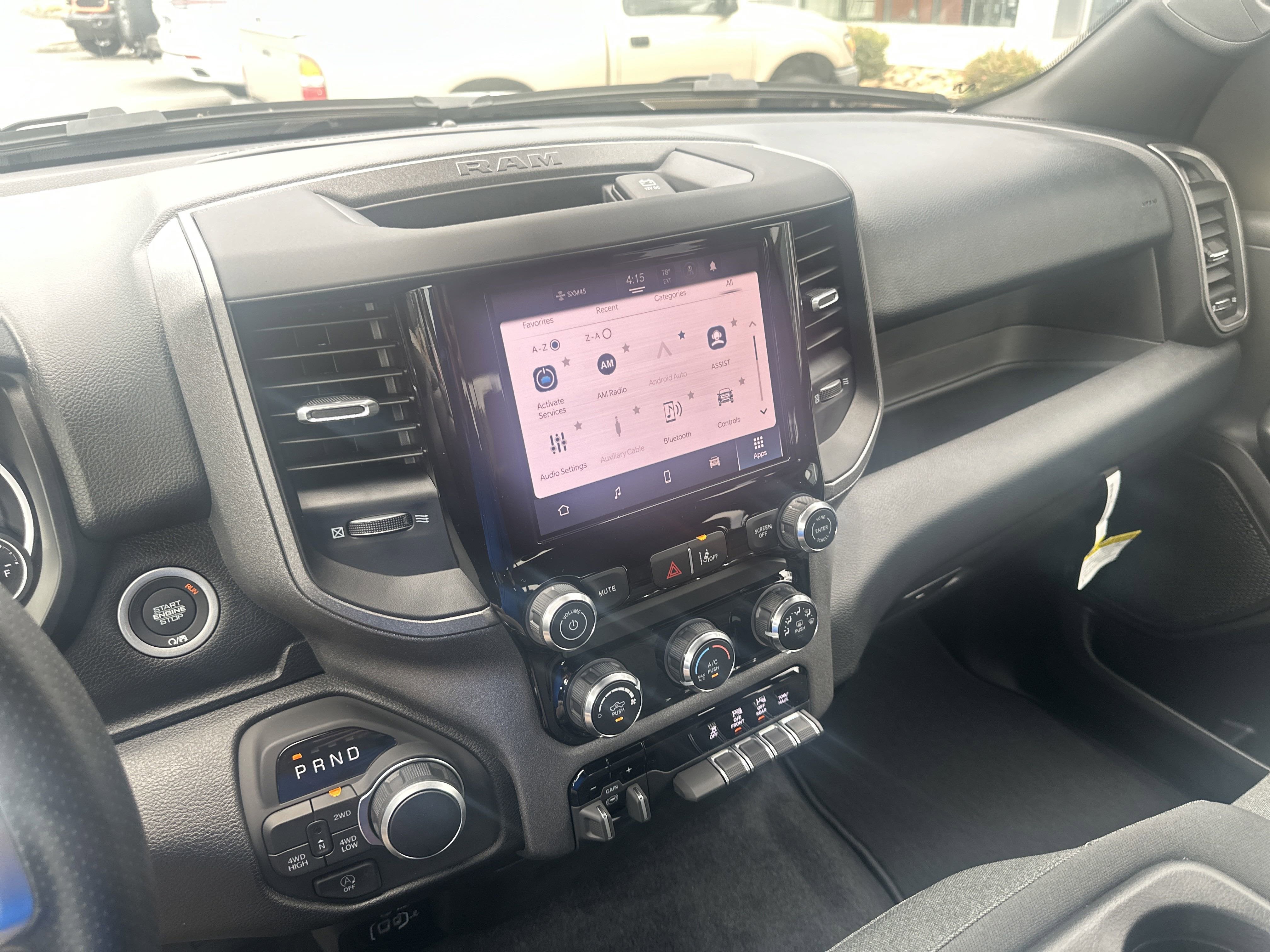 2026 RAM Ram 1500 RAM 1500 TRADESMAN CREW CAB 4X4 5'7' BOX