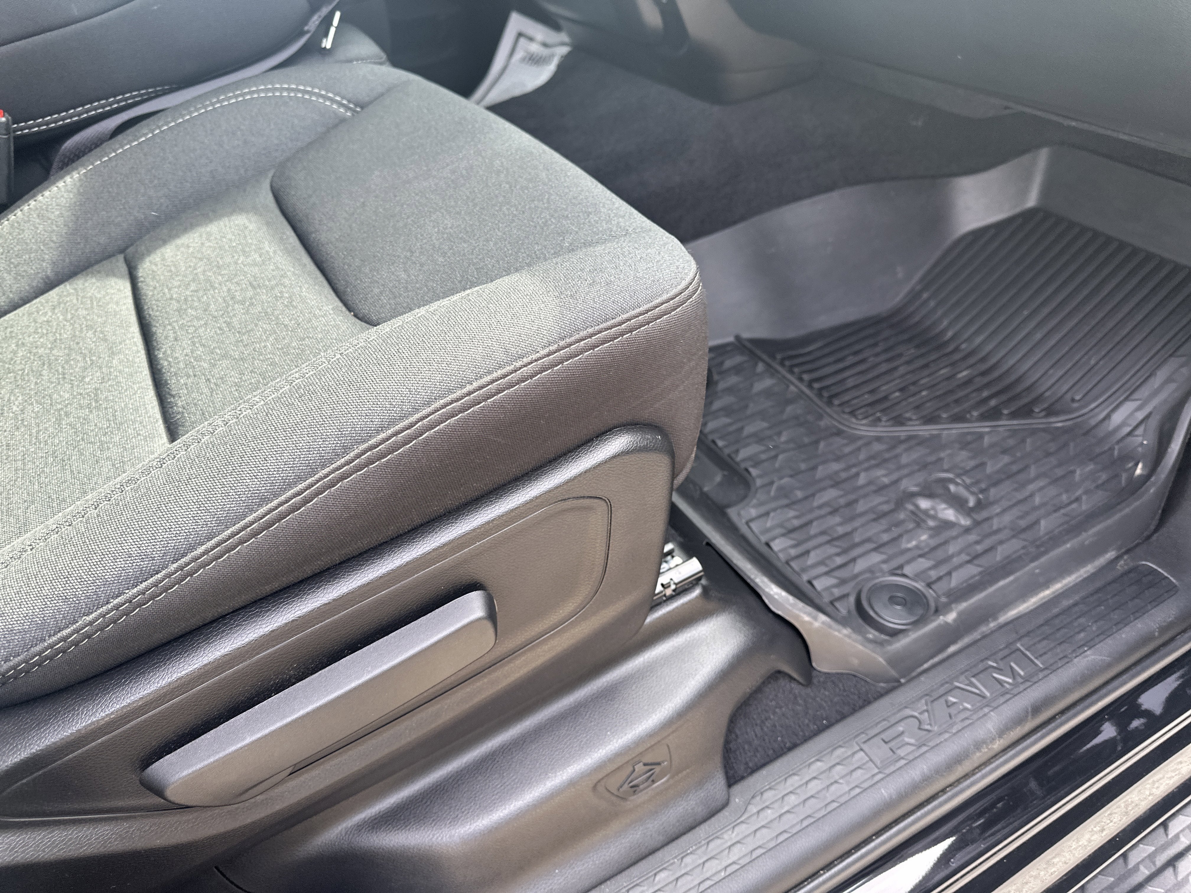 2025 RAM 1500 Warlock Crew Cab 4x4 5'7' Box