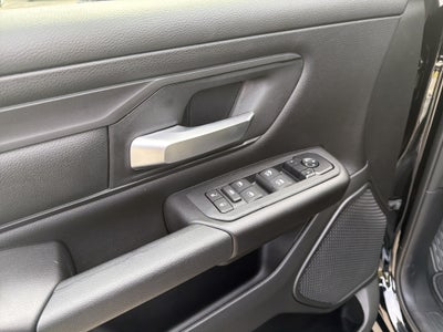 2027 RAM Ram 1500 RAM 1500 EXPRESS CREW CAB 4X4 5'7' BOX