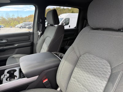 2027 RAM Ram 1500 RAM 1500 EXPRESS CREW CAB 4X4 5'7' BOX