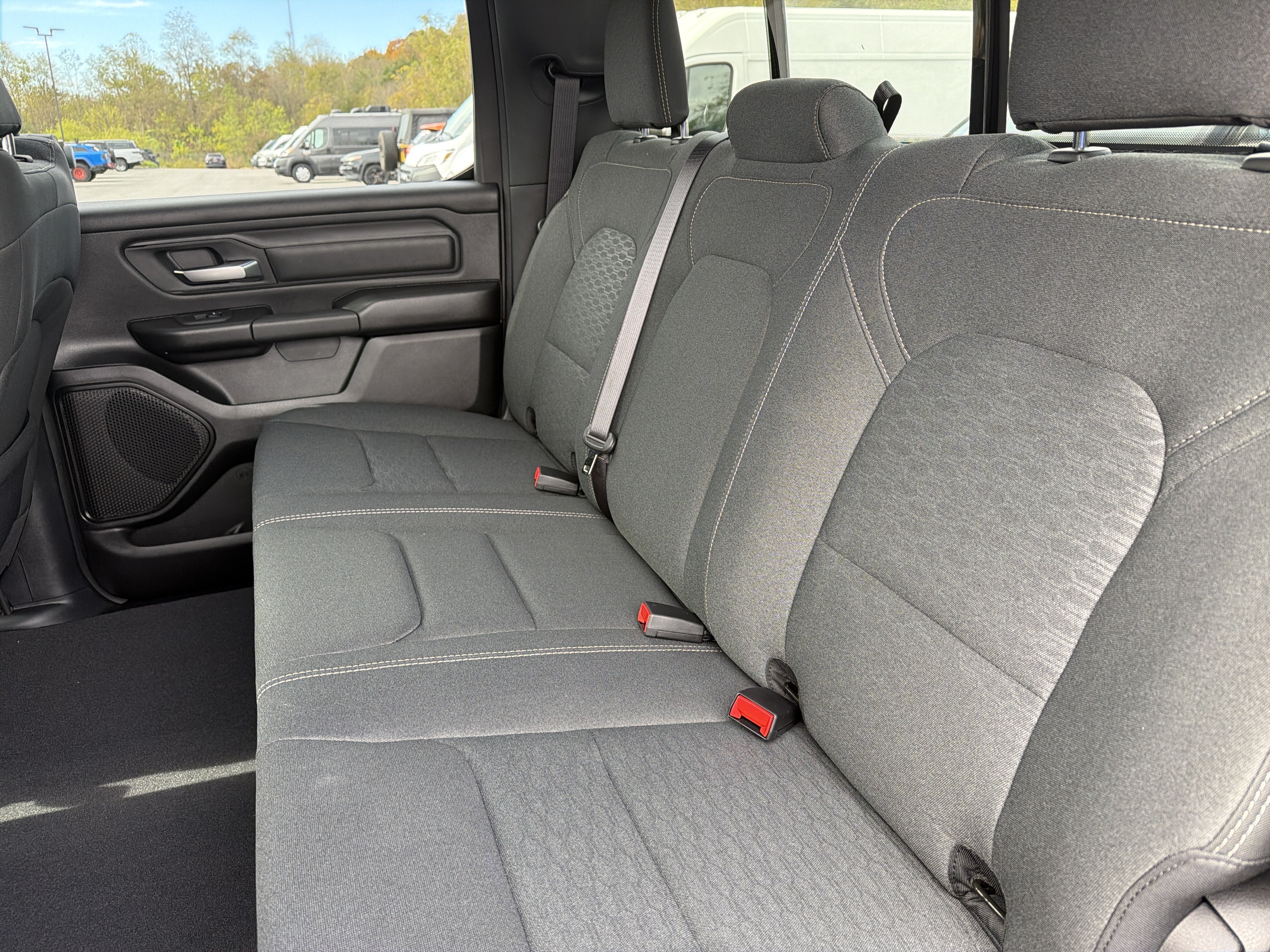 2027 RAM Ram 1500 RAM 1500 EXPRESS CREW CAB 4X4 5'7' BOX