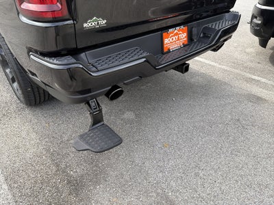 2027 RAM Ram 1500 RAM 1500 EXPRESS CREW CAB 4X4 5'7' BOX