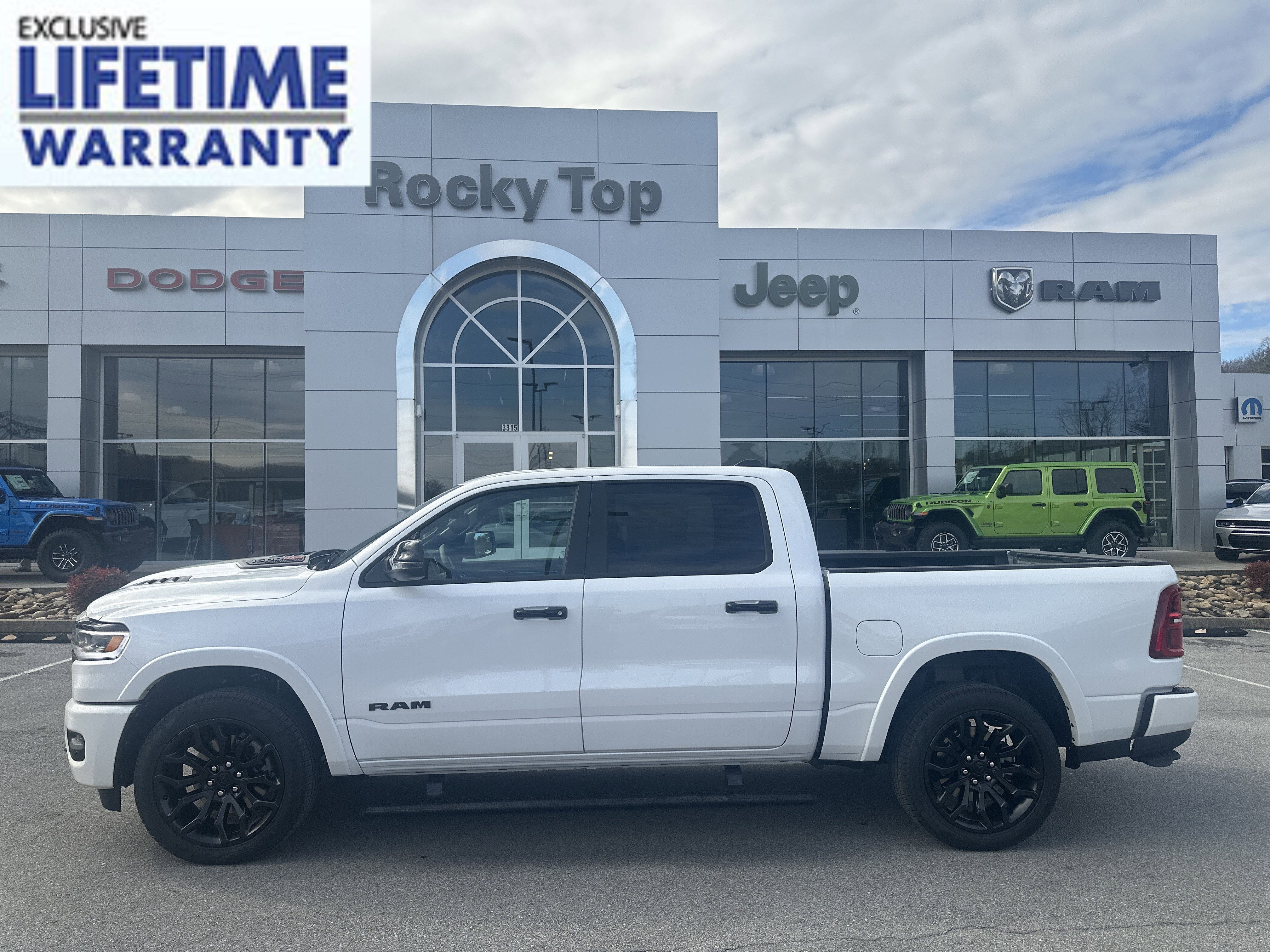 2026 RAM Ram 1500 RAM 1500 LIMITED CREW CAB 4X4 5'7' BOX