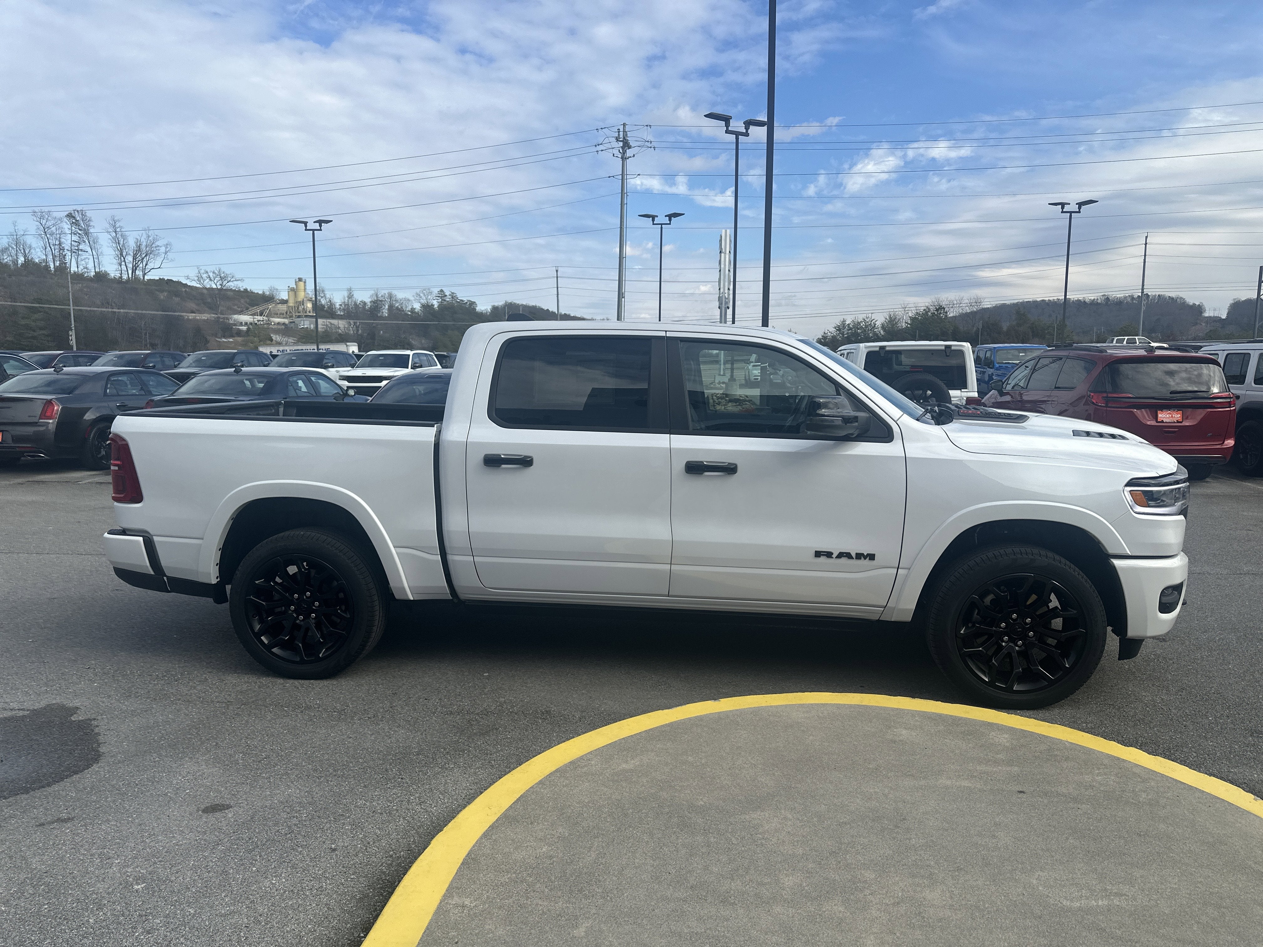 2026 RAM Ram 1500 RAM 1500 LIMITED CREW CAB 4X4 5'7' BOX