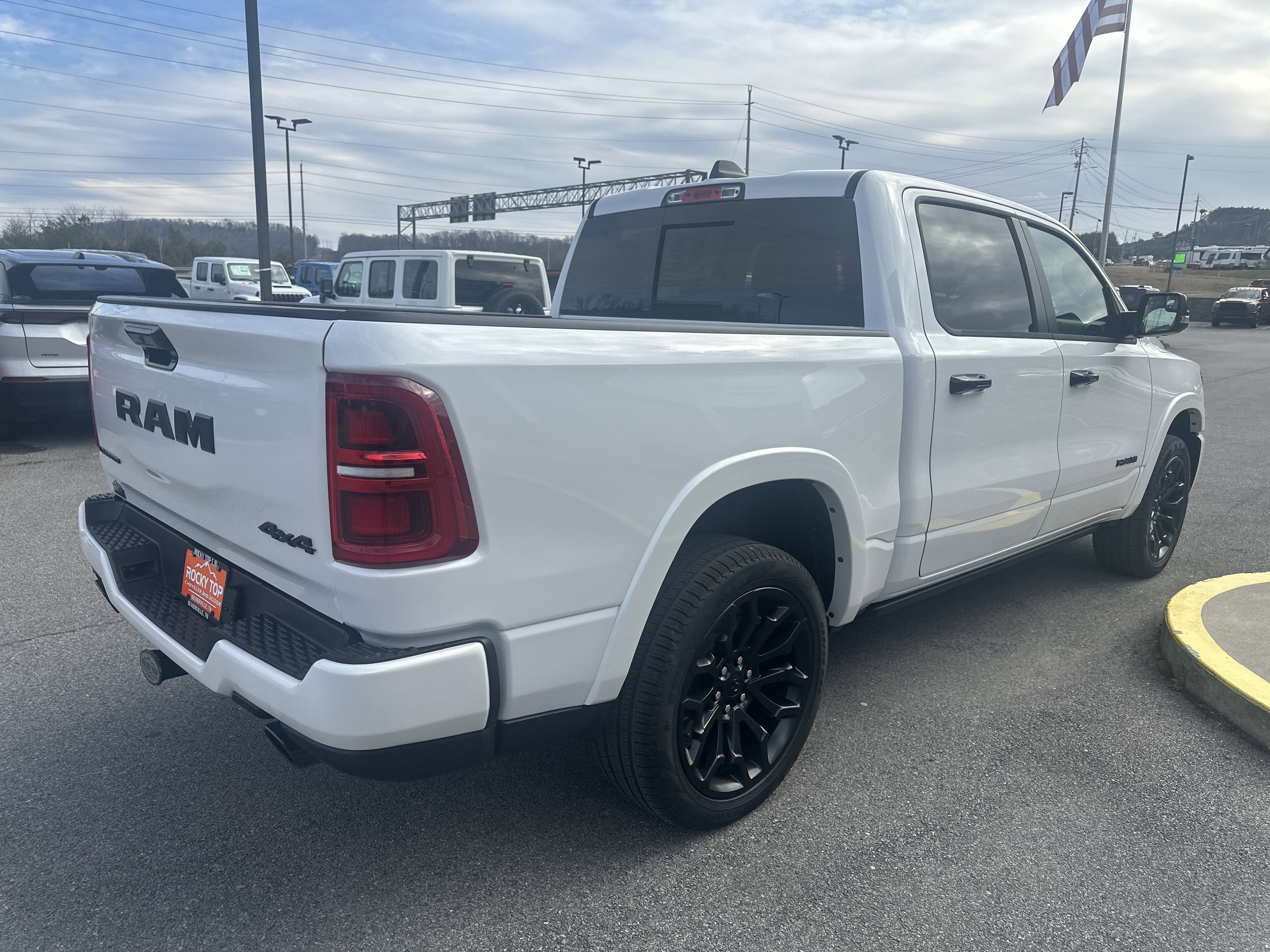 2026 RAM Ram 1500 RAM 1500 LIMITED CREW CAB 4X4 5'7' BOX