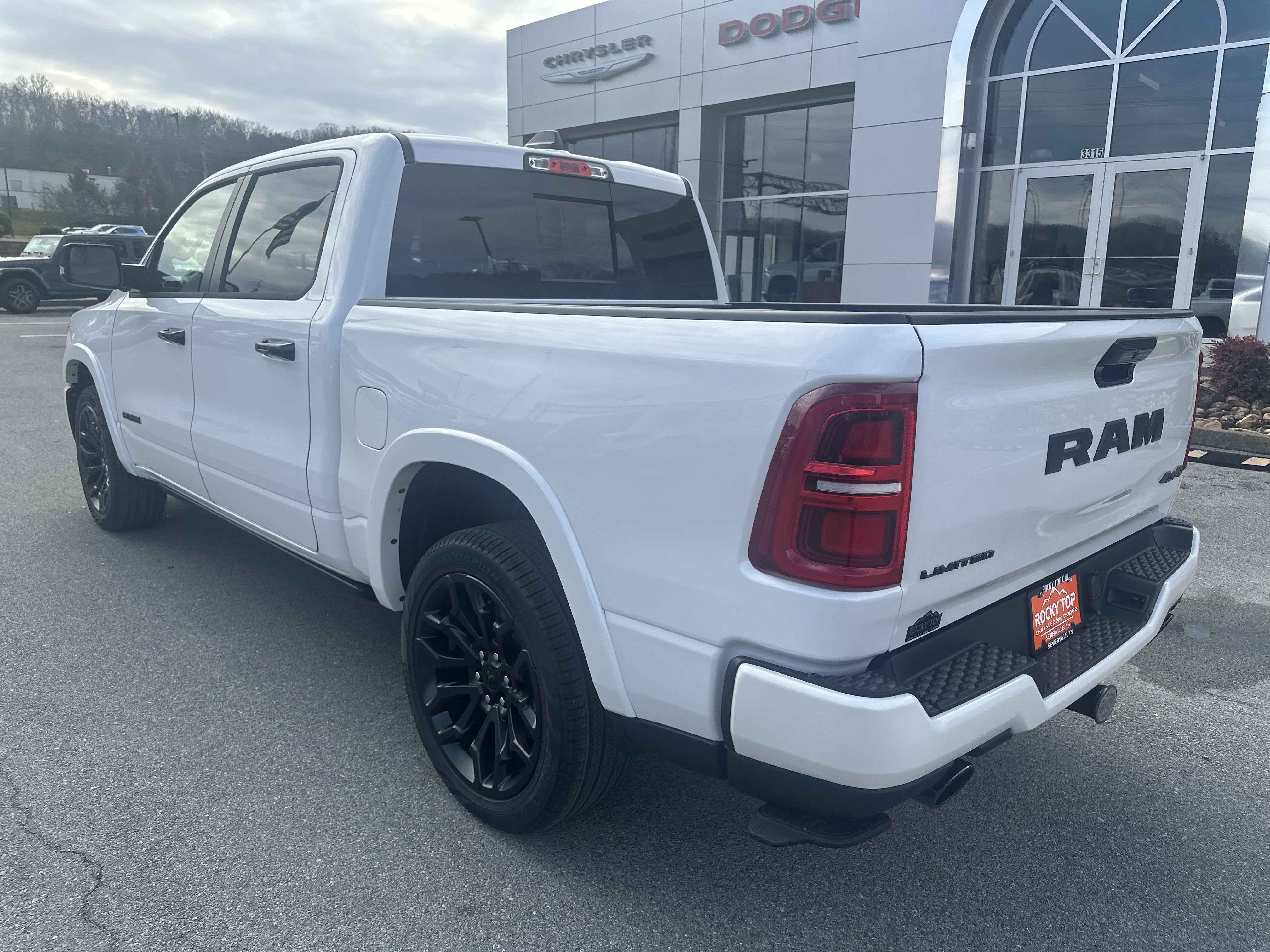 2026 RAM Ram 1500 RAM 1500 LIMITED CREW CAB 4X4 5'7' BOX