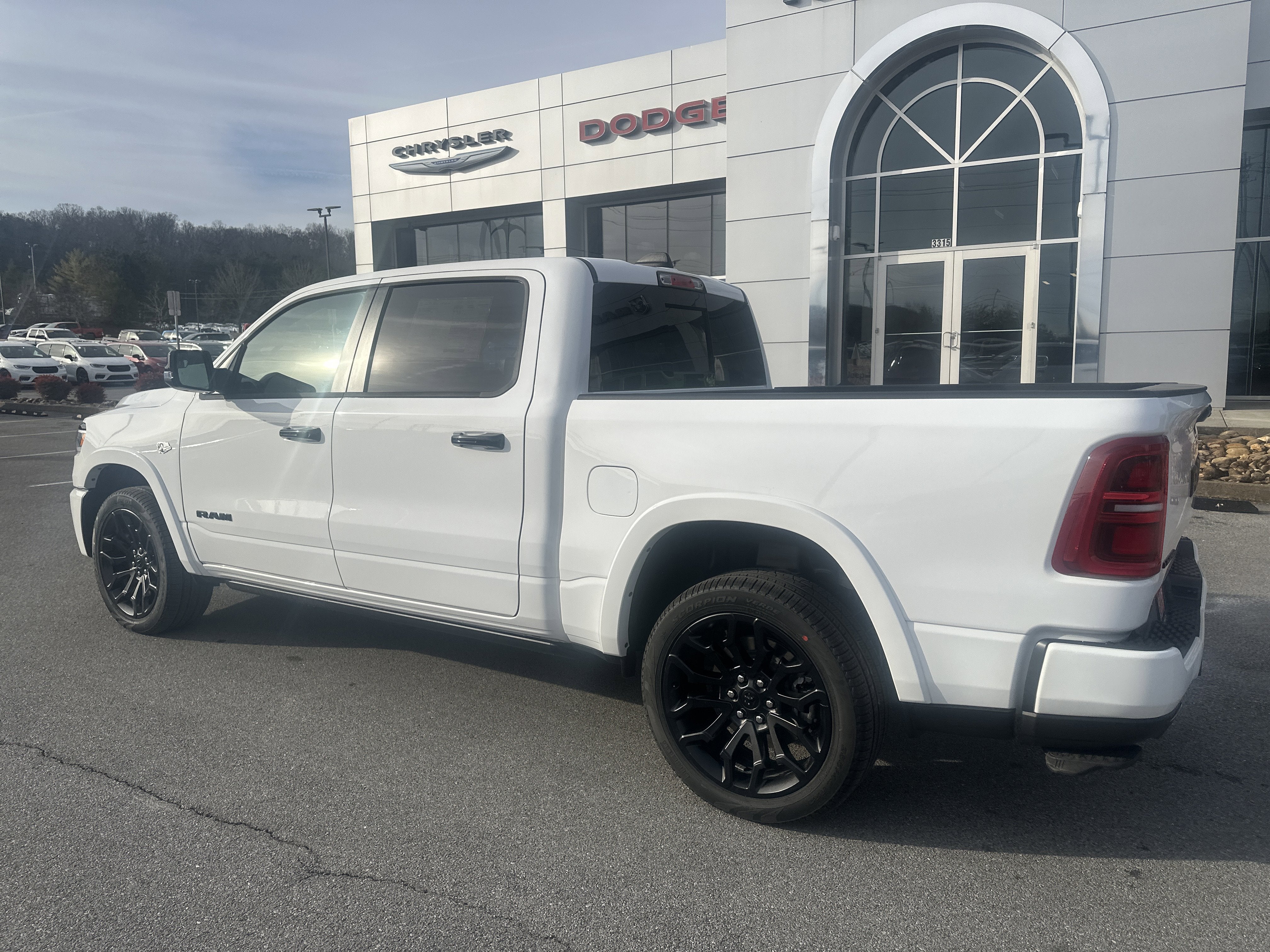 2026 RAM Ram 1500 RAM 1500 LIMITED CREW CAB 4X4 5'7' BOX