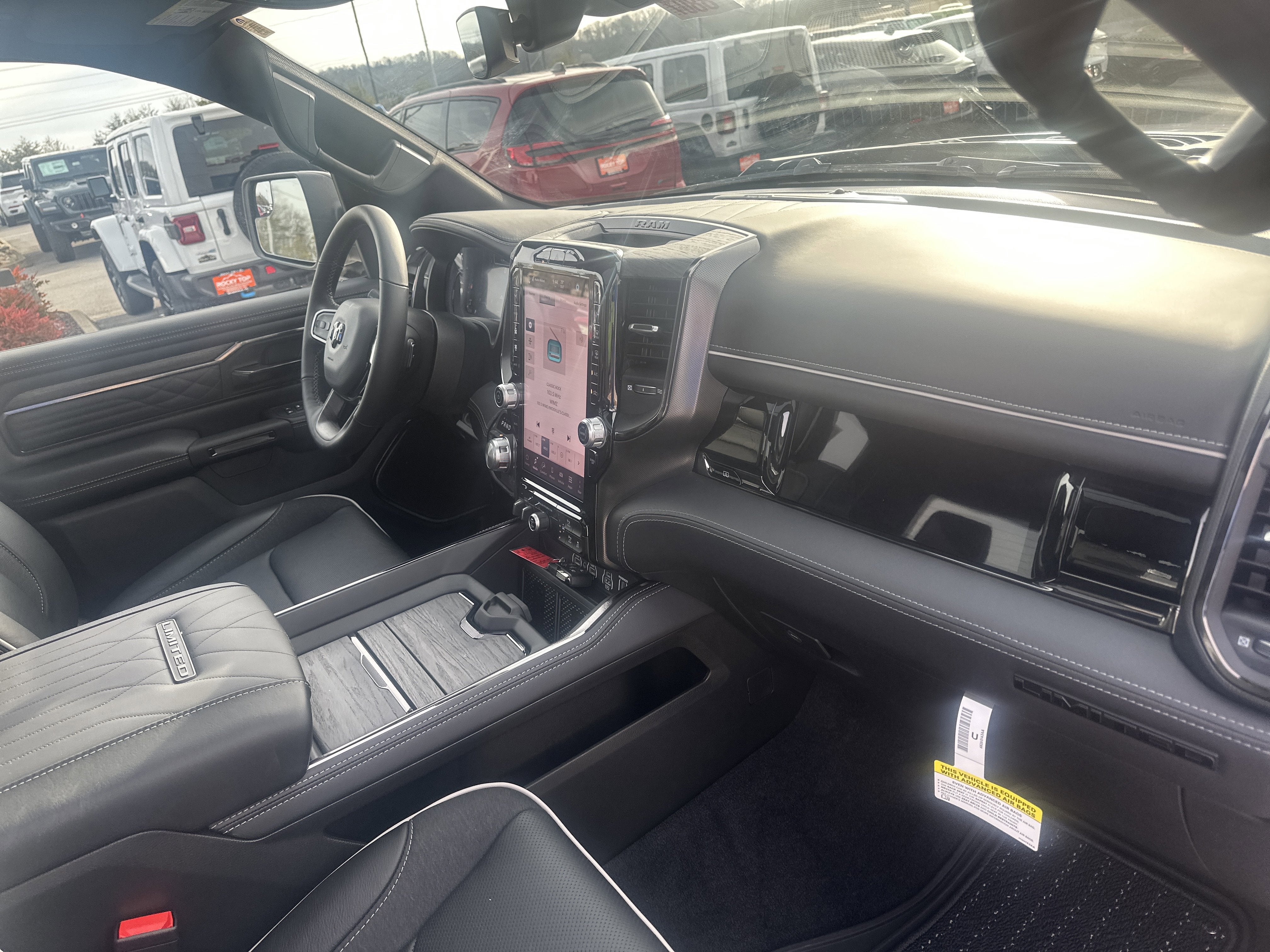 2026 RAM Ram 1500 RAM 1500 LIMITED CREW CAB 4X4 5'7' BOX