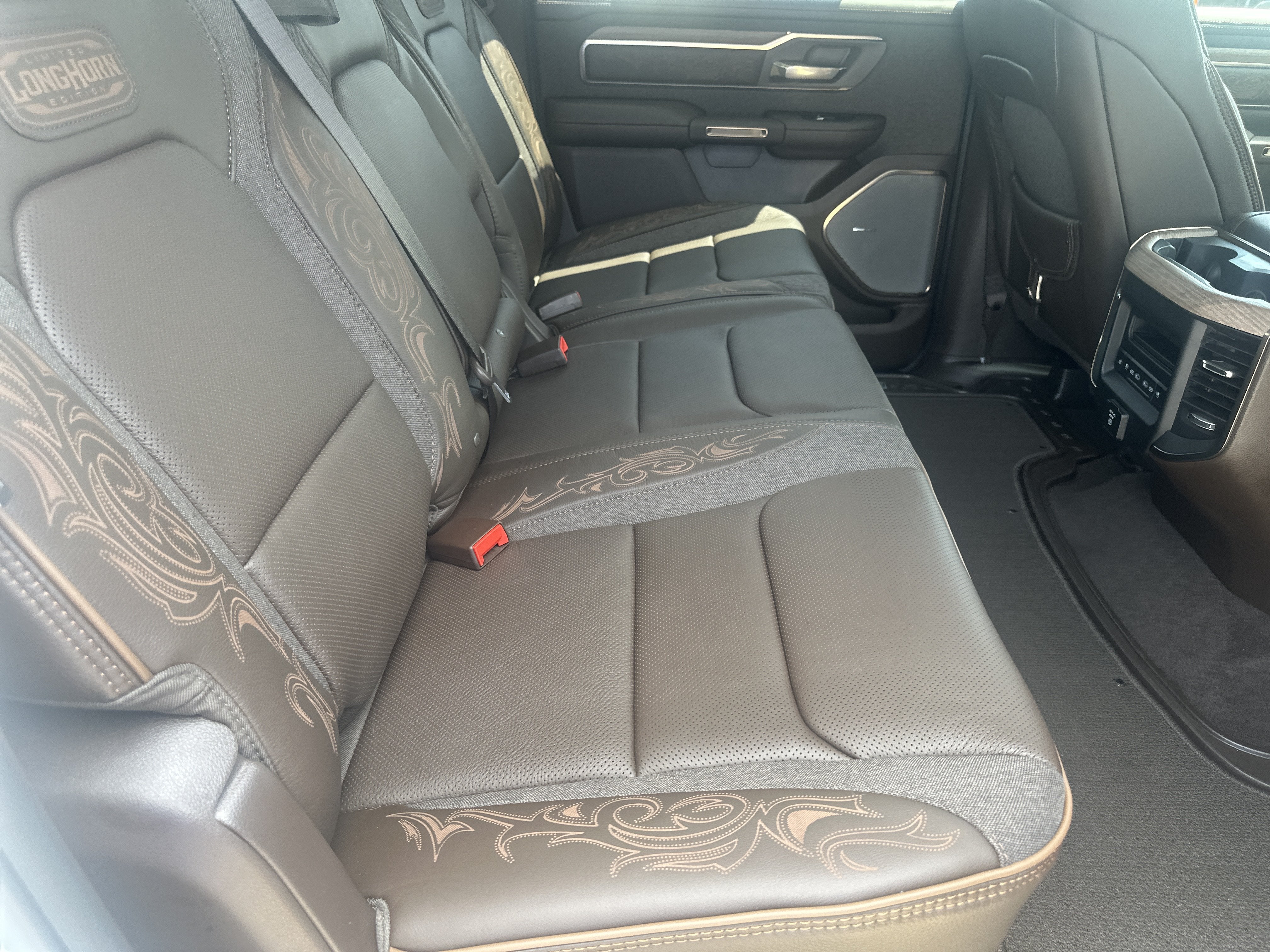 2026 RAM Ram 1500 RAM 1500 LIMITED LONGHORN CREW CAB 4X4 5'7' BOX