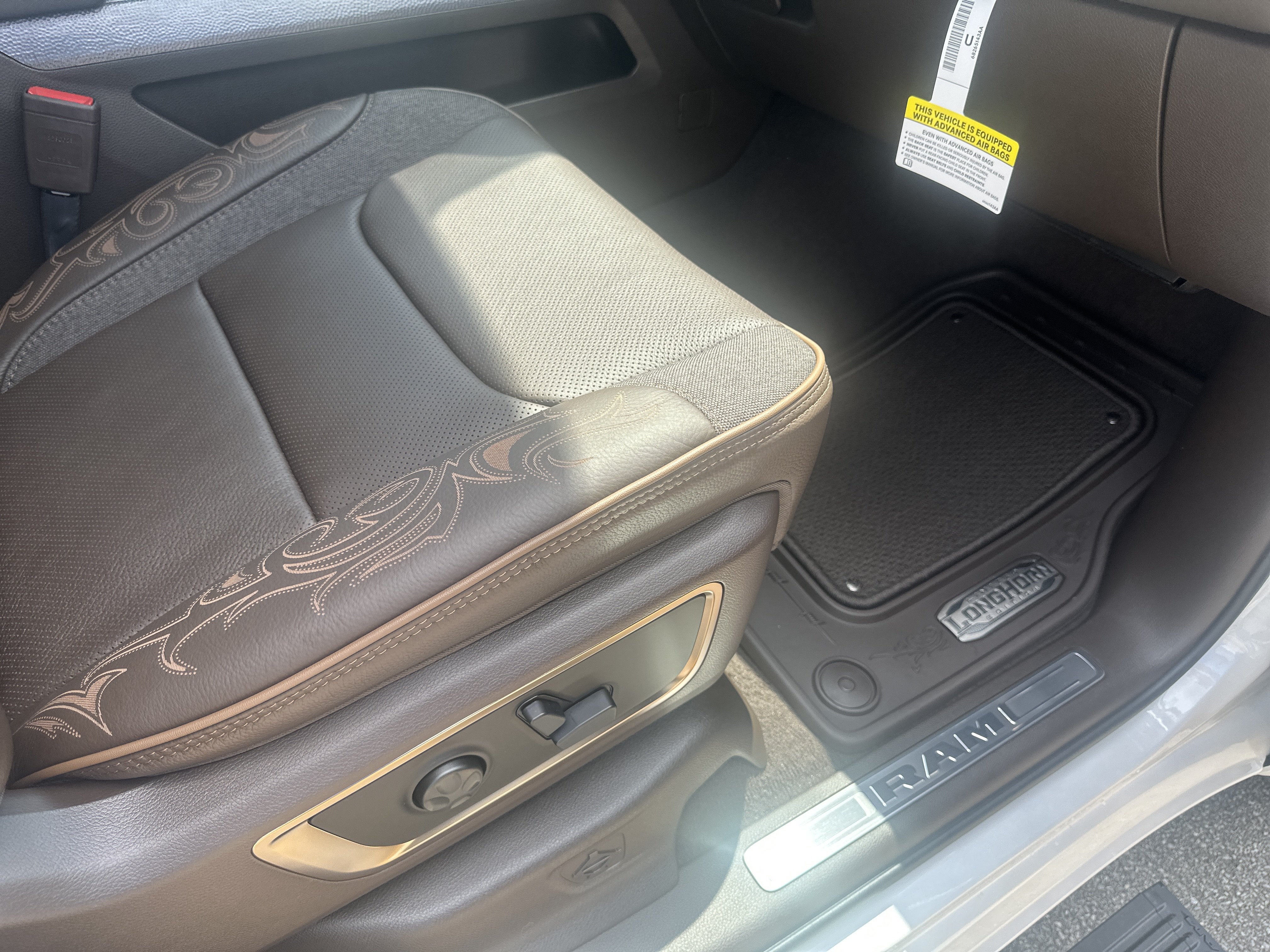 2026 RAM Ram 1500 RAM 1500 LIMITED LONGHORN CREW CAB 4X4 5'7' BOX