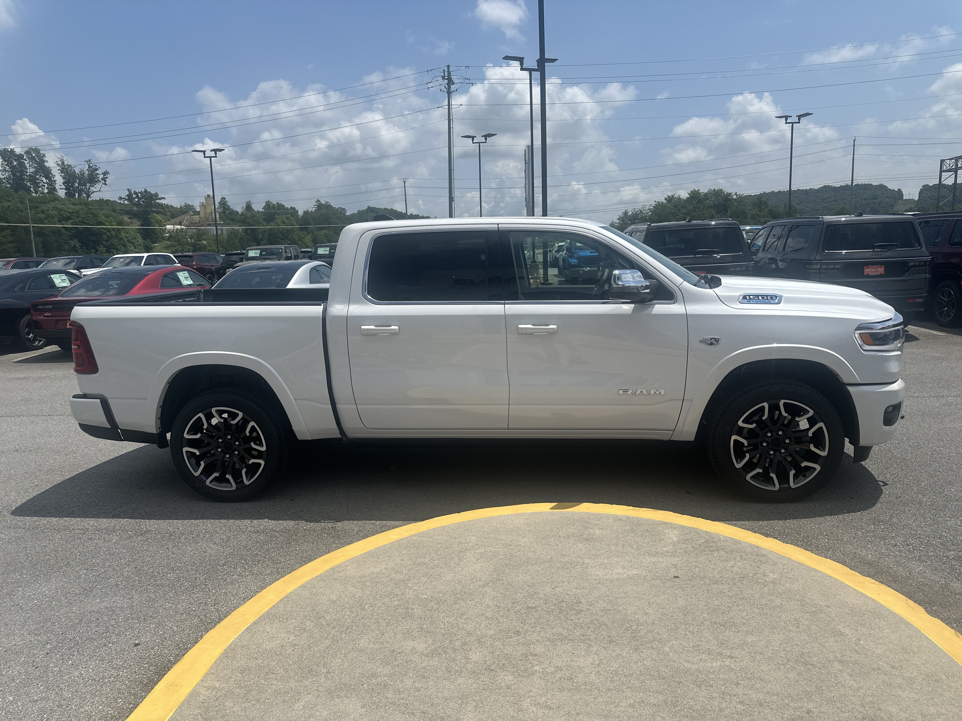 2026 RAM Ram 1500 RAM 1500 LIMITED LONGHORN CREW CAB 4X4 5'7' BOX