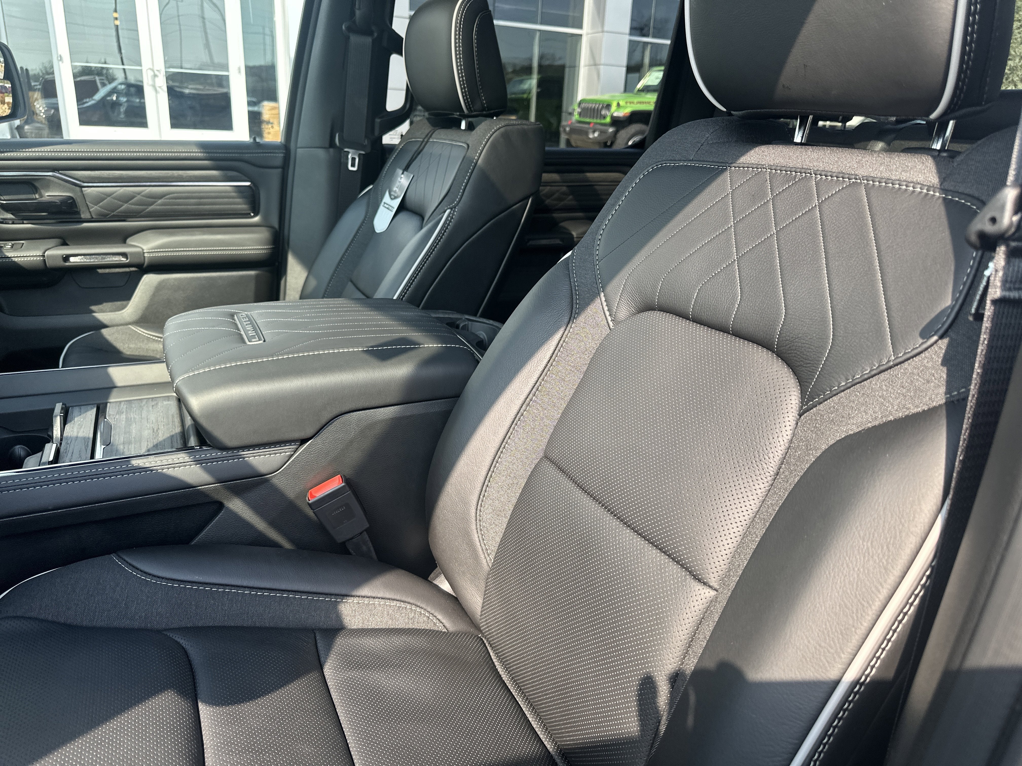 2026 RAM Ram 1500 RAM 1500 LIMITED CREW CAB 4X4 5'7' BOX