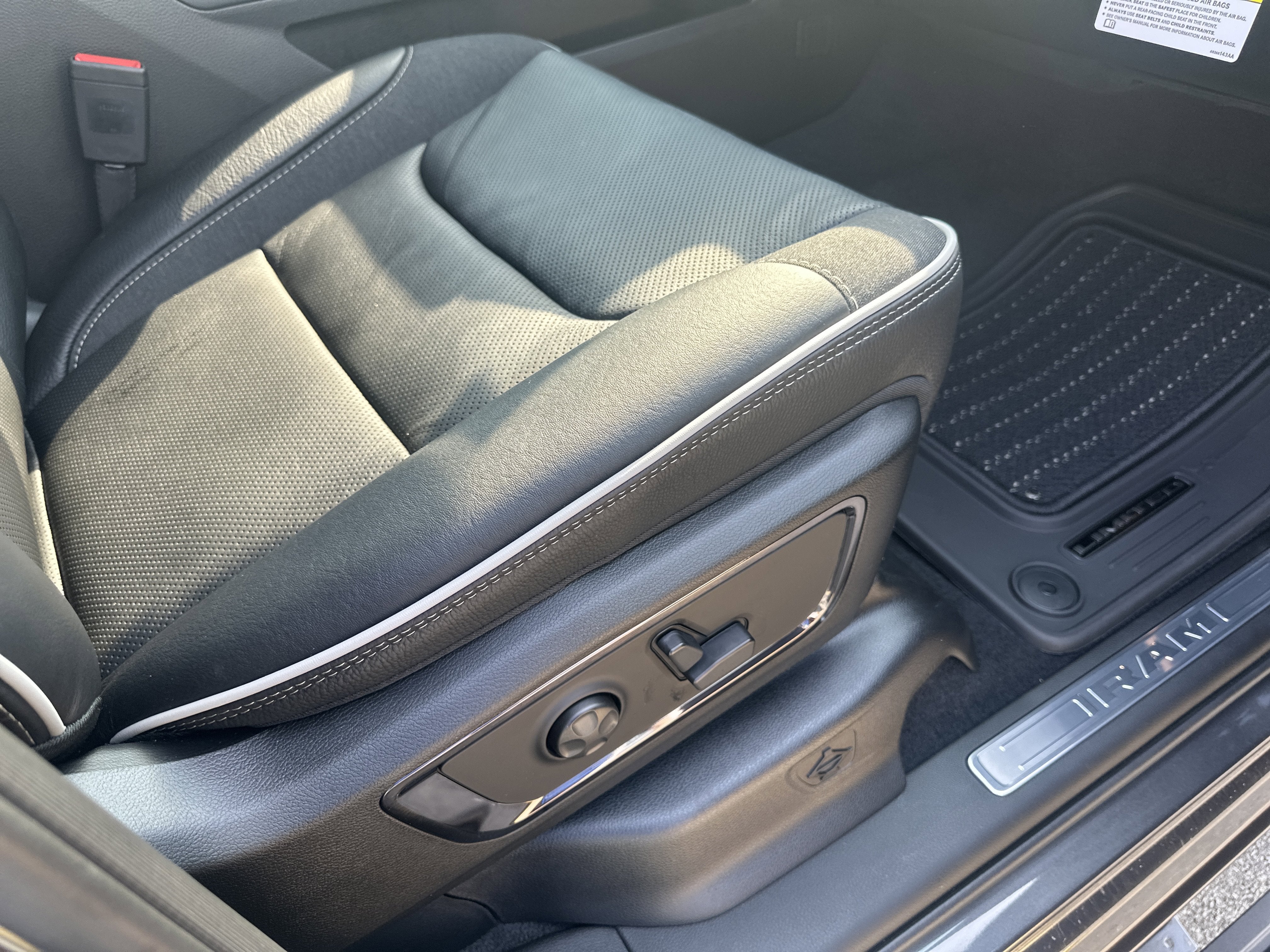 2026 RAM Ram 1500 RAM 1500 LIMITED CREW CAB 4X4 5'7' BOX