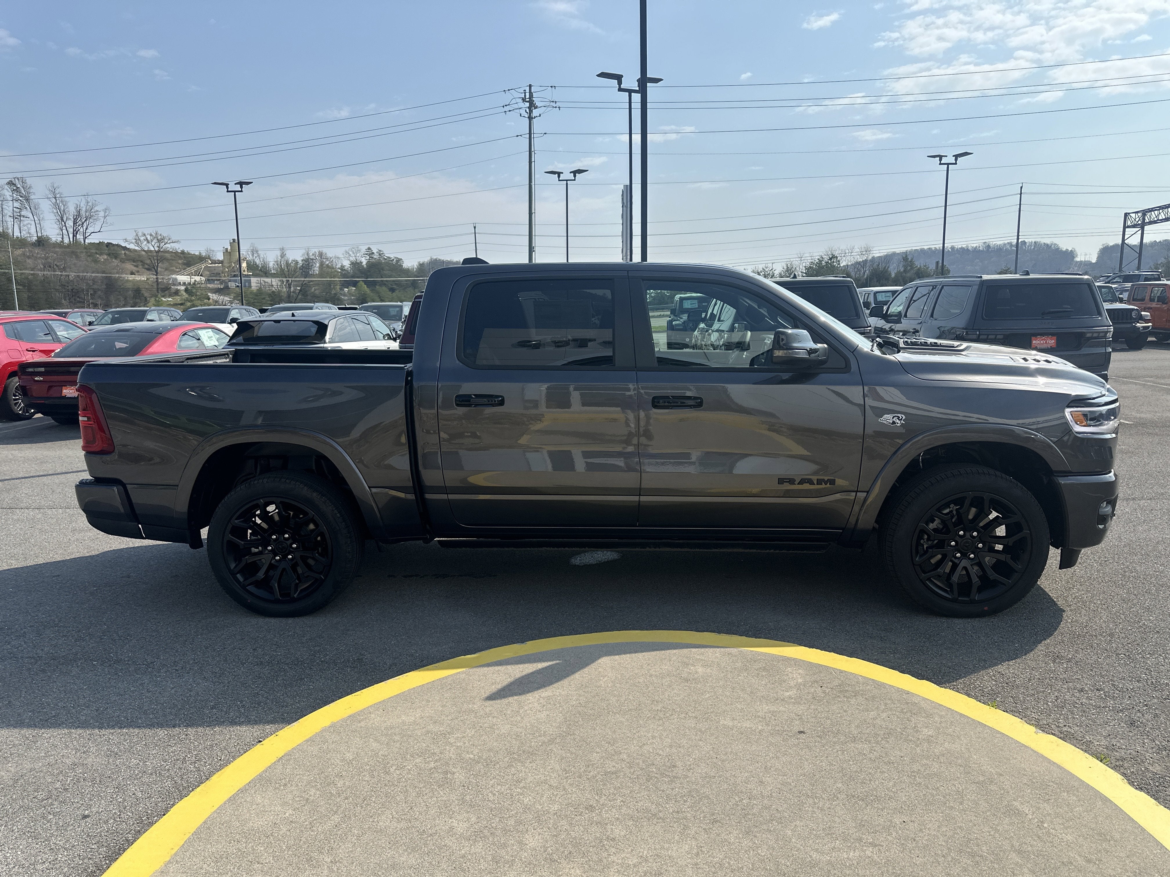 2026 RAM Ram 1500 RAM 1500 LIMITED CREW CAB 4X4 5'7' BOX