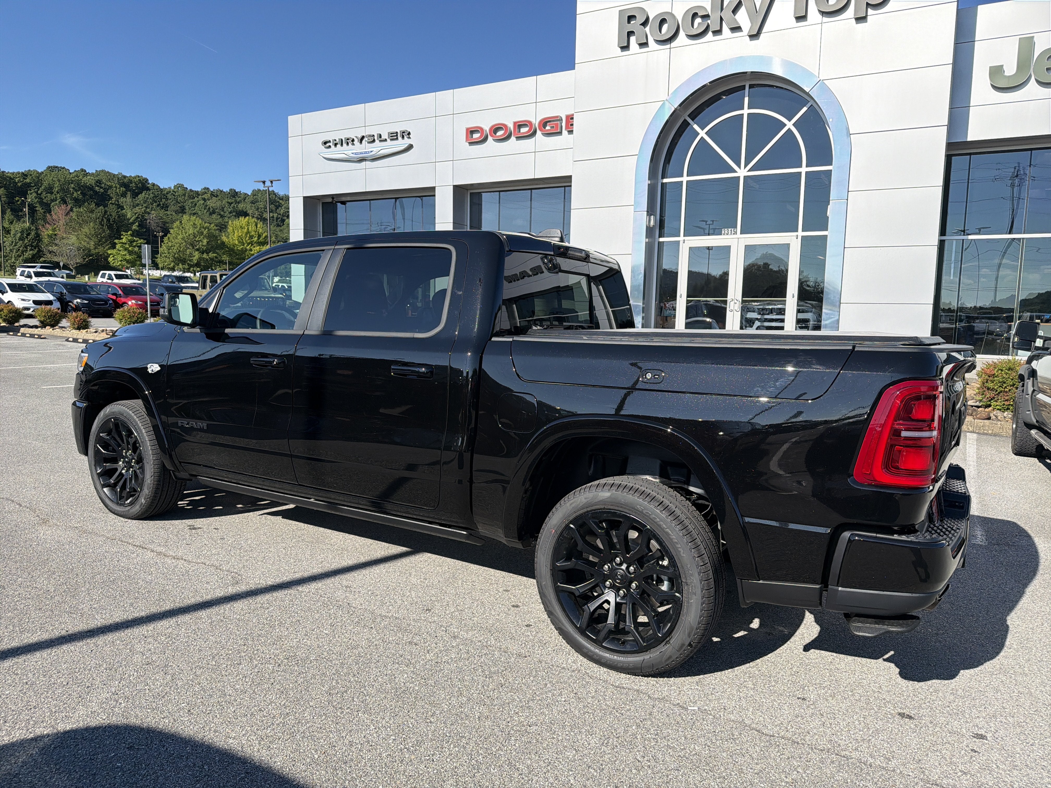 2026 RAM Ram 1500 RAM 1500 LIMITED CREW CAB 4X4 5'7' BOX