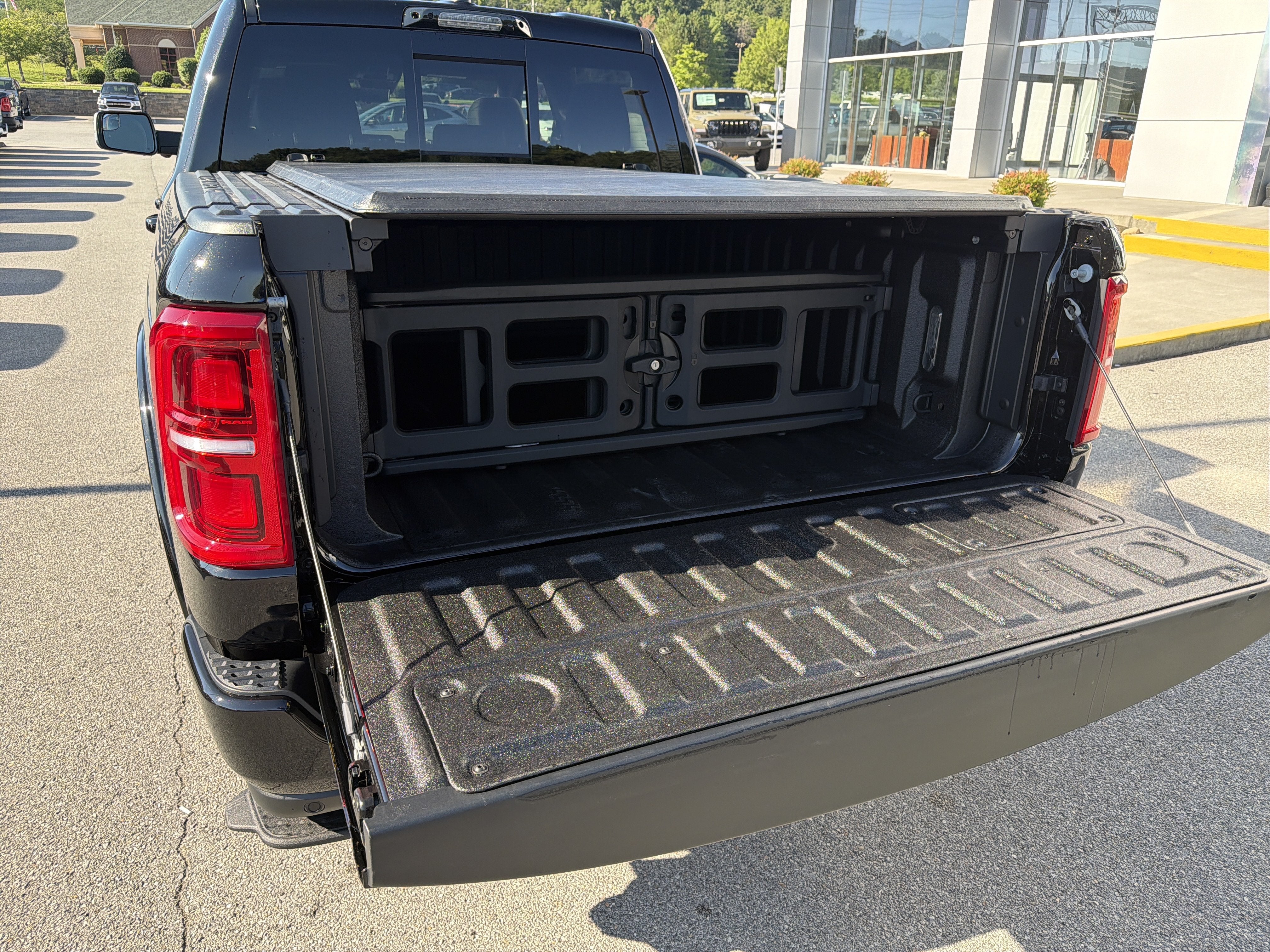 2026 RAM Ram 1500 RAM 1500 LIMITED CREW CAB 4X4 5'7' BOX