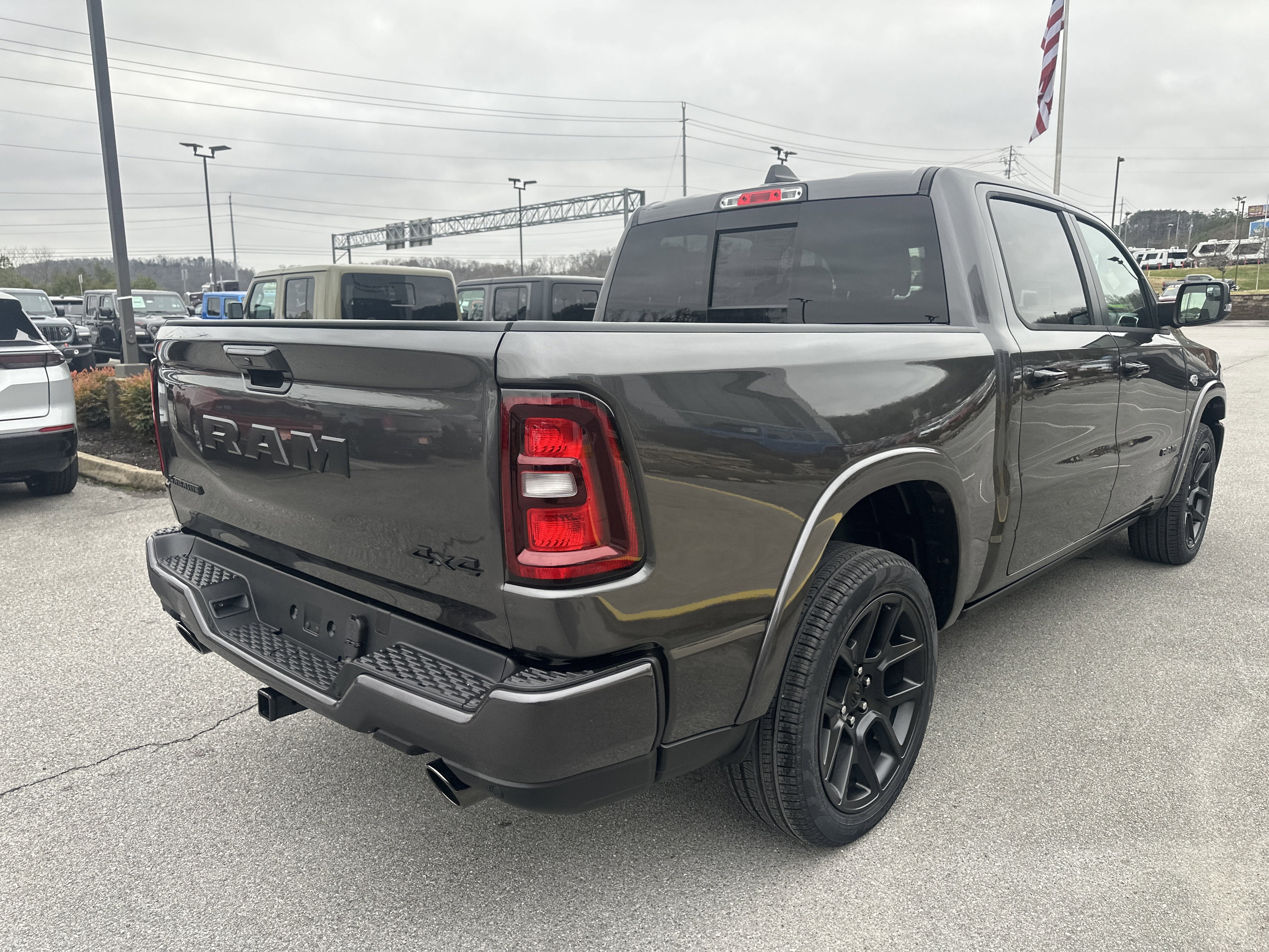 2026 RAM Ram 1500 RAM 1500 LARAMIE CREW CAB 4X4 5'7' BOX