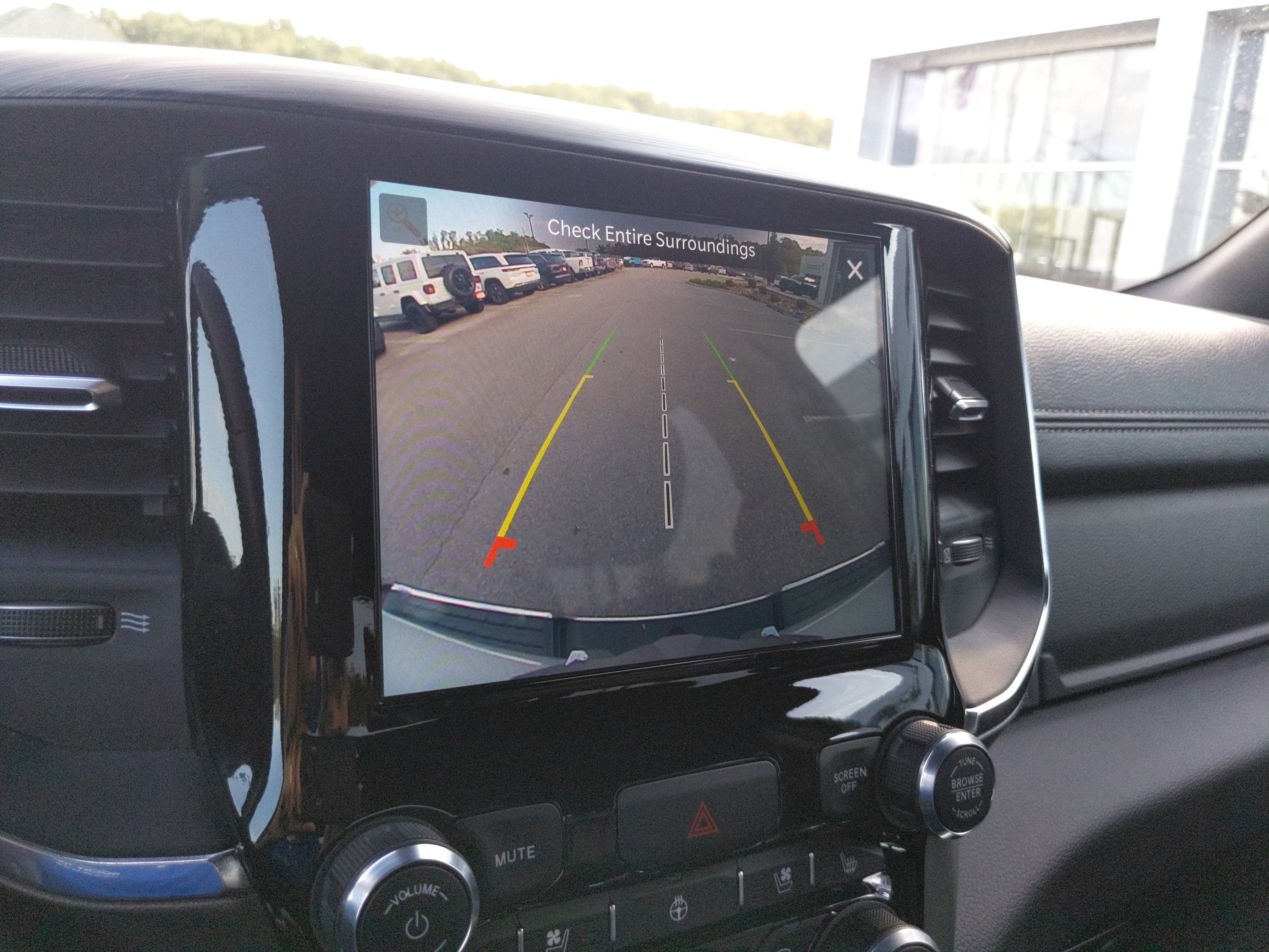 2024 RAM 1500 Laramie Crew Cab 4x4 5'7' Box