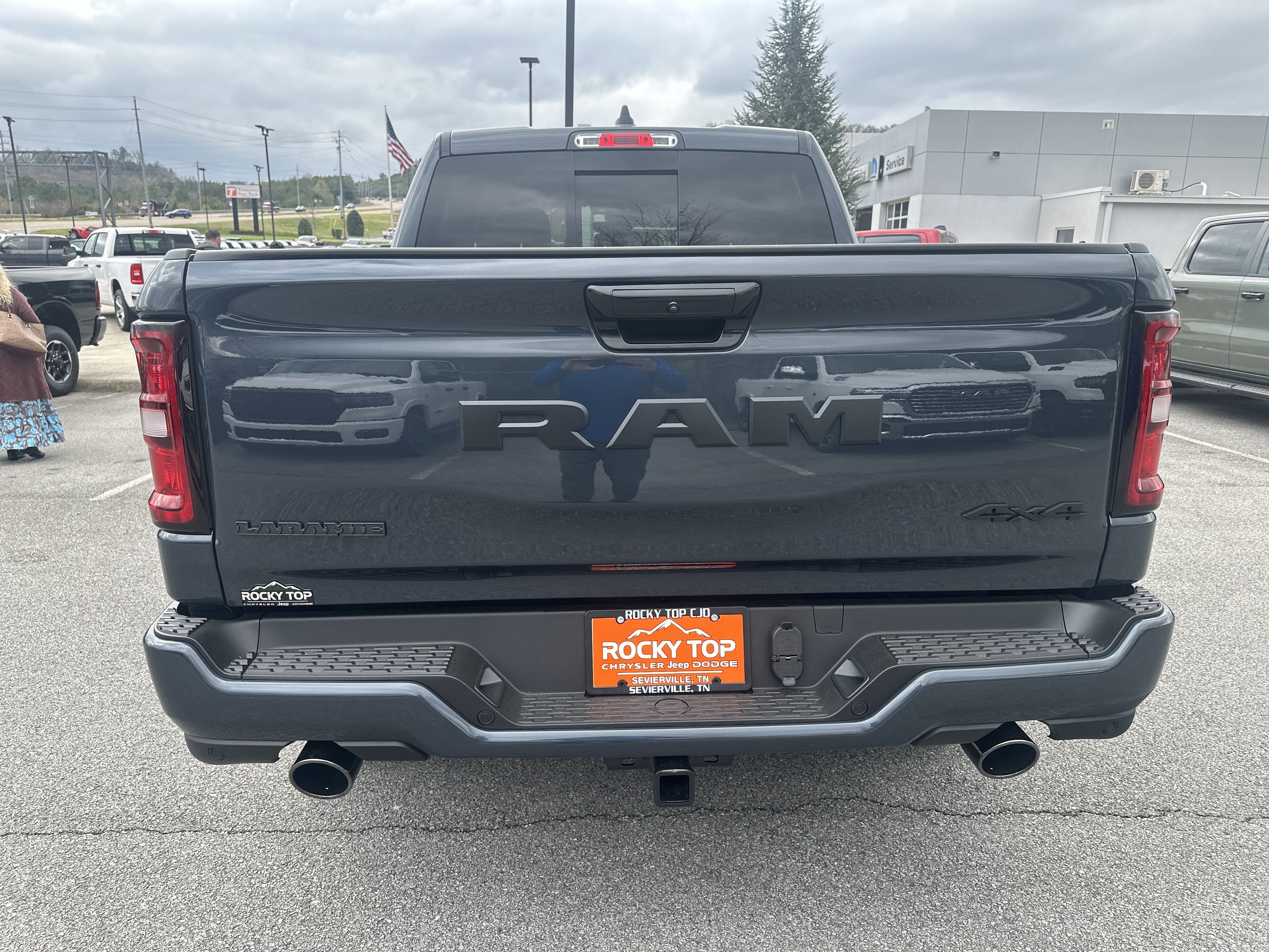 2026 RAM Ram 1500 RAM 1500 LARAMIE CREW CAB 4X4 5'7' BOX