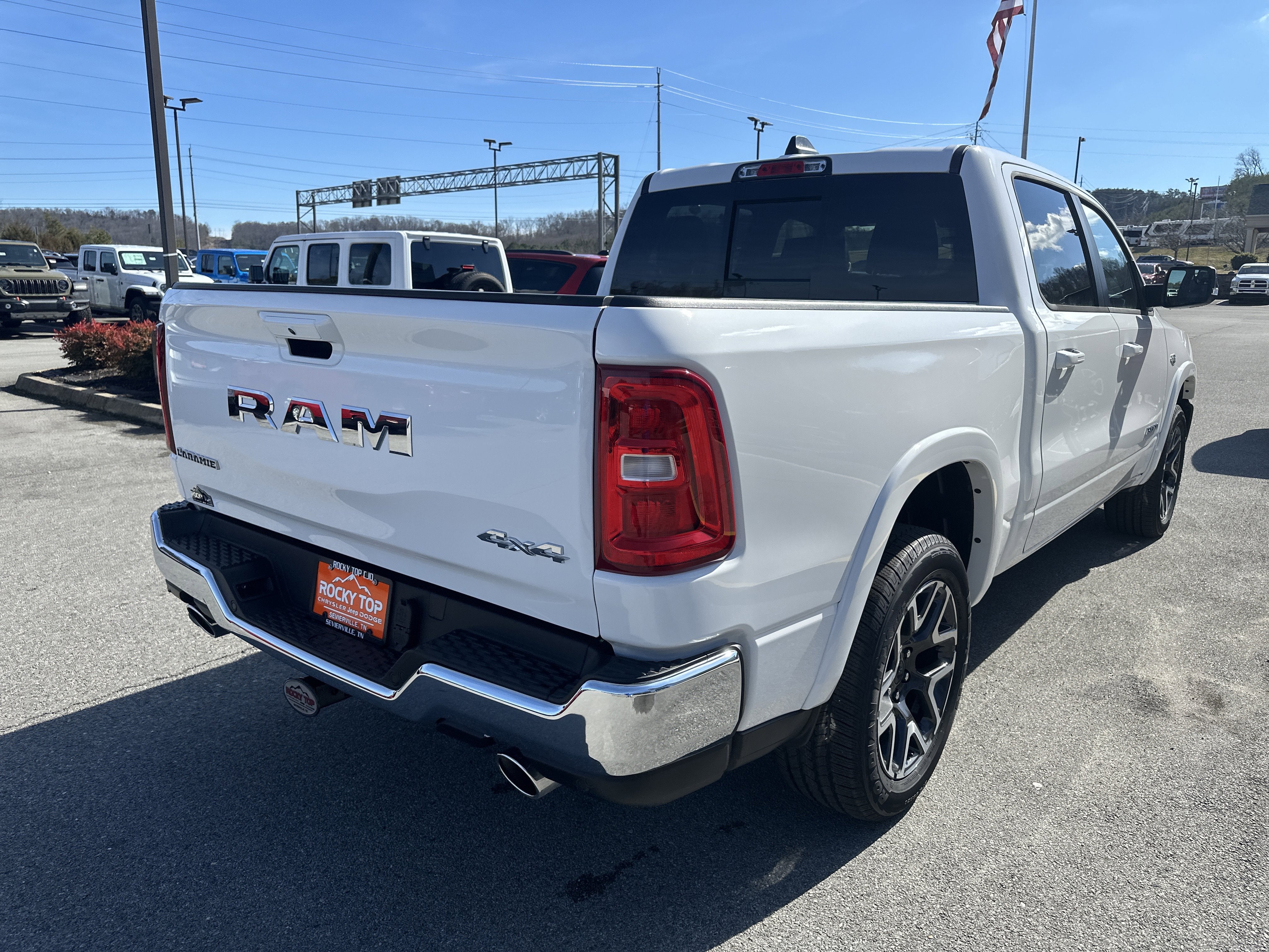 2026 RAM Ram 1500 RAM 1500 LARAMIE CREW CAB 4X4 5'7' BOX