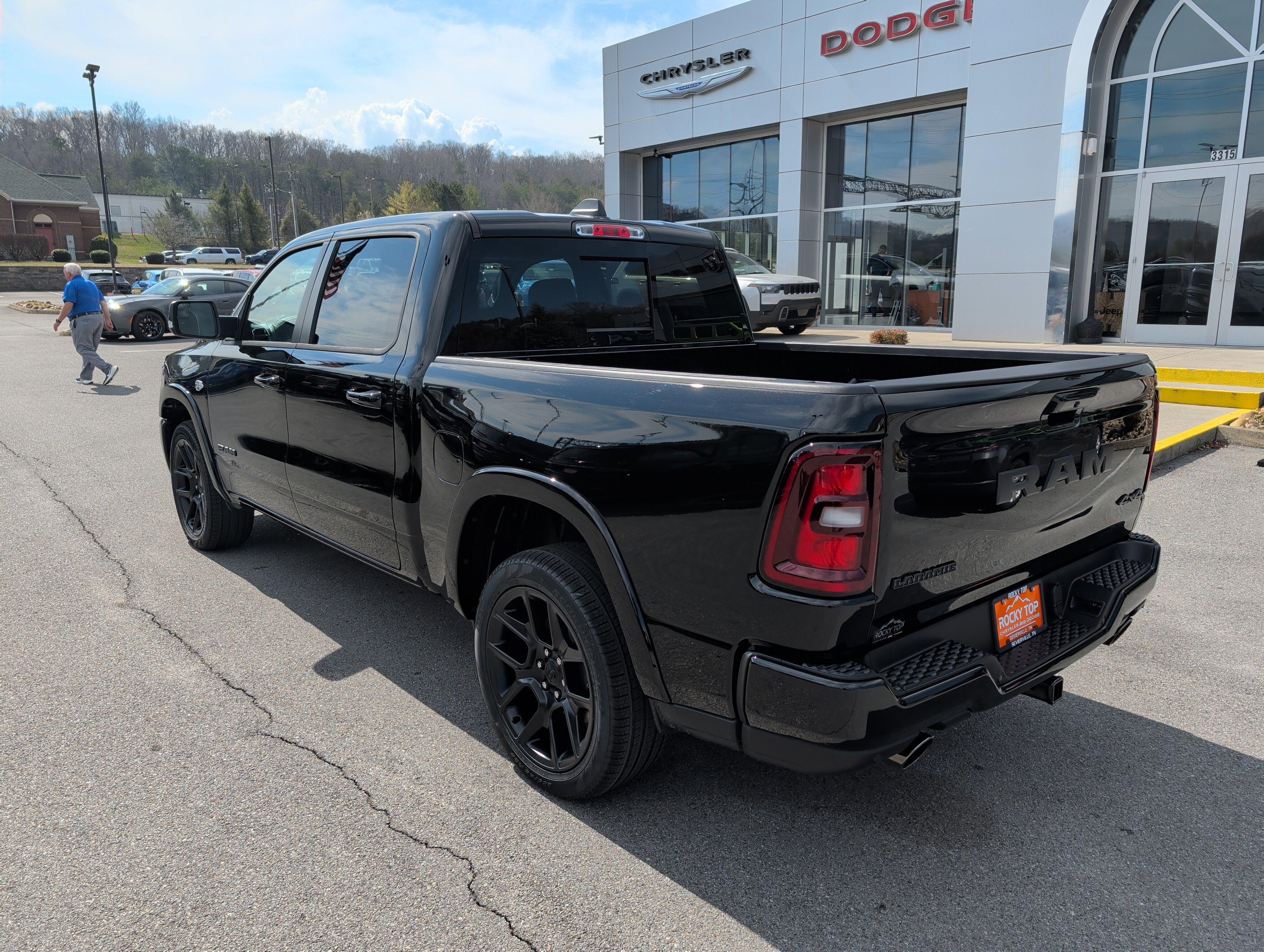 2026 RAM Ram 1500 RAM 1500 LARAMIE CREW CAB 4X4 5'7' BOX