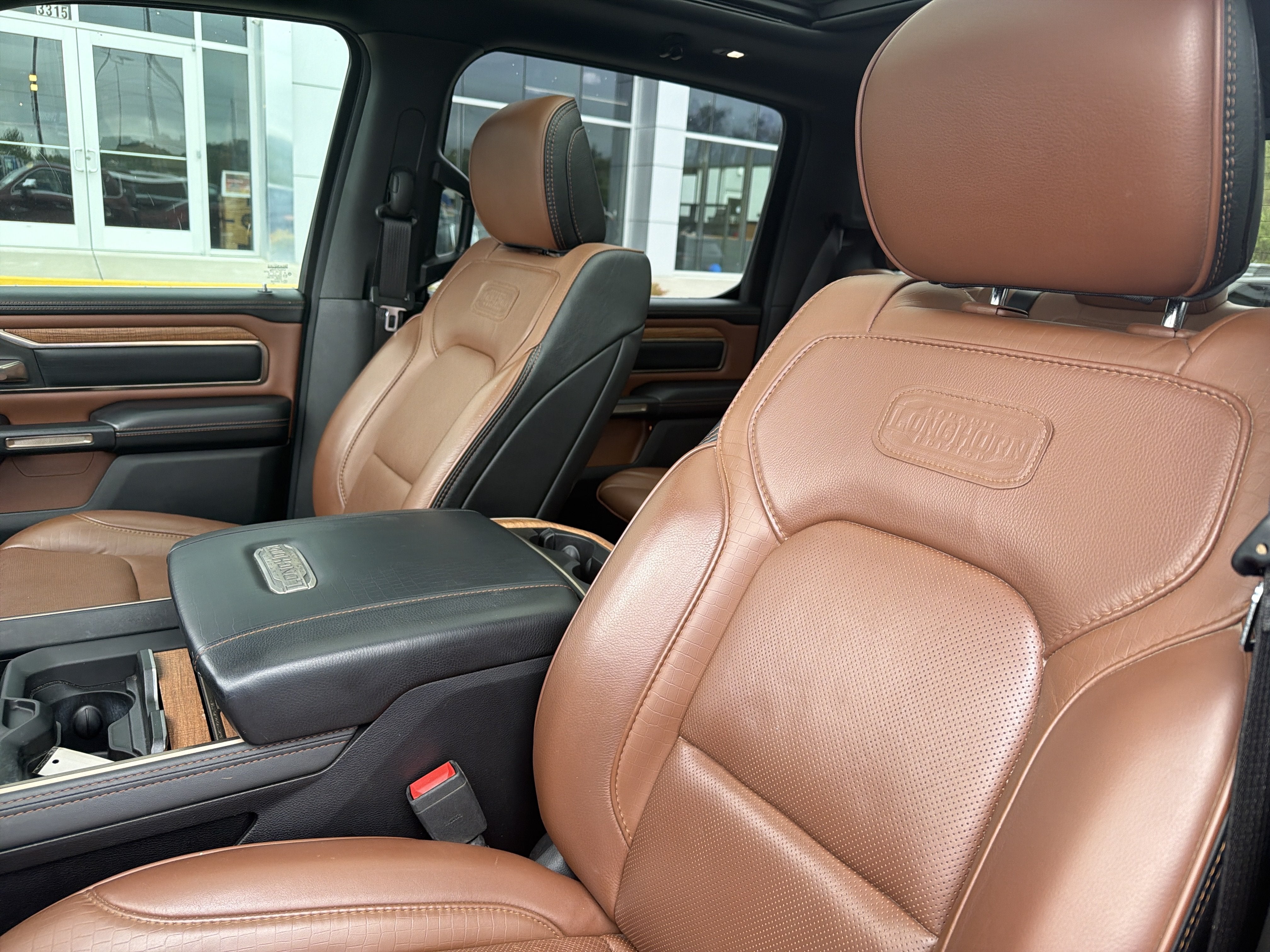 2020 RAM 1500 Laramie Longhorn Crew Cab 4x4 5'7' Box