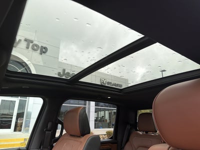 2020 RAM 1500 Laramie Longhorn Crew Cab 4x4 5'7' Box
